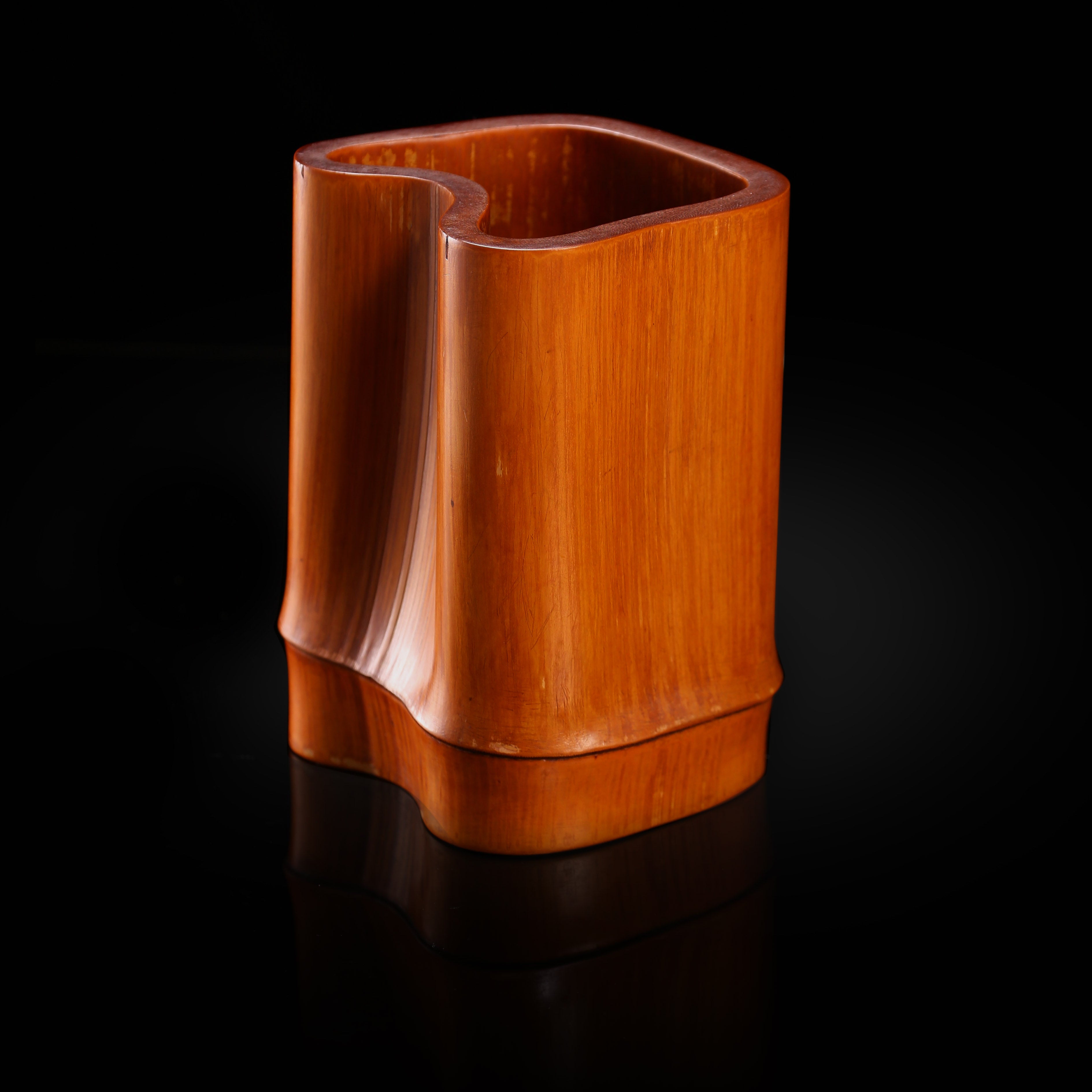 Bamboo square pen holder