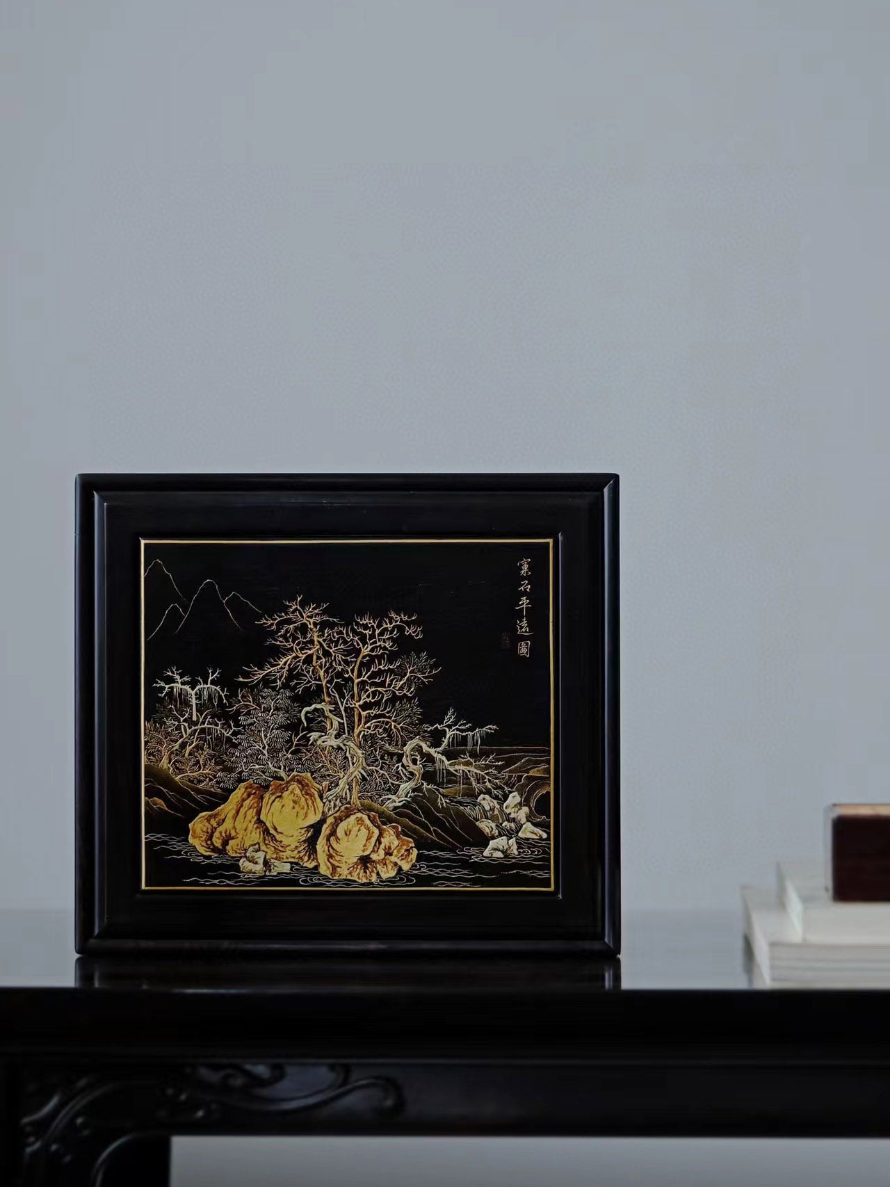 Purple sandalwood fairy pavilion picture/rocky distant view picture gilded pull-out tea box