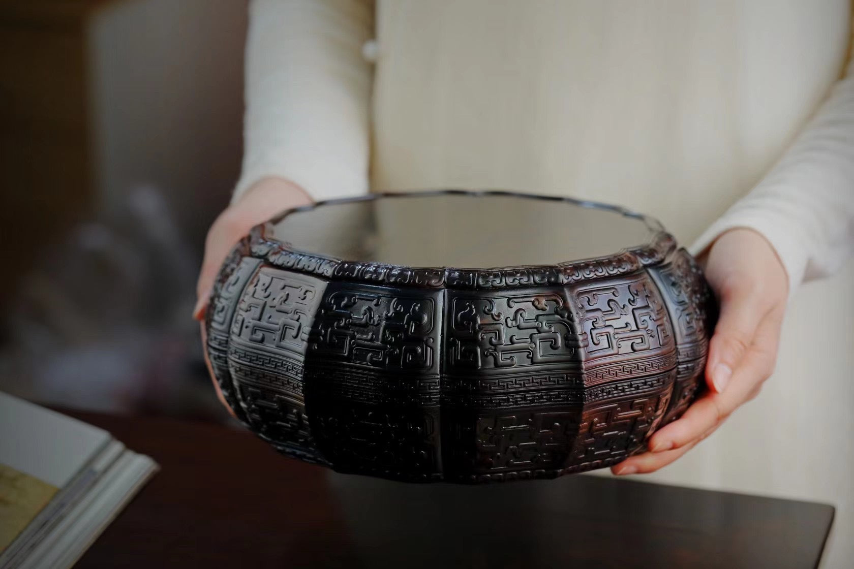 Purple sandalwood/Burmese carved twelve-cornered fruit box with a longevity sunflower shape