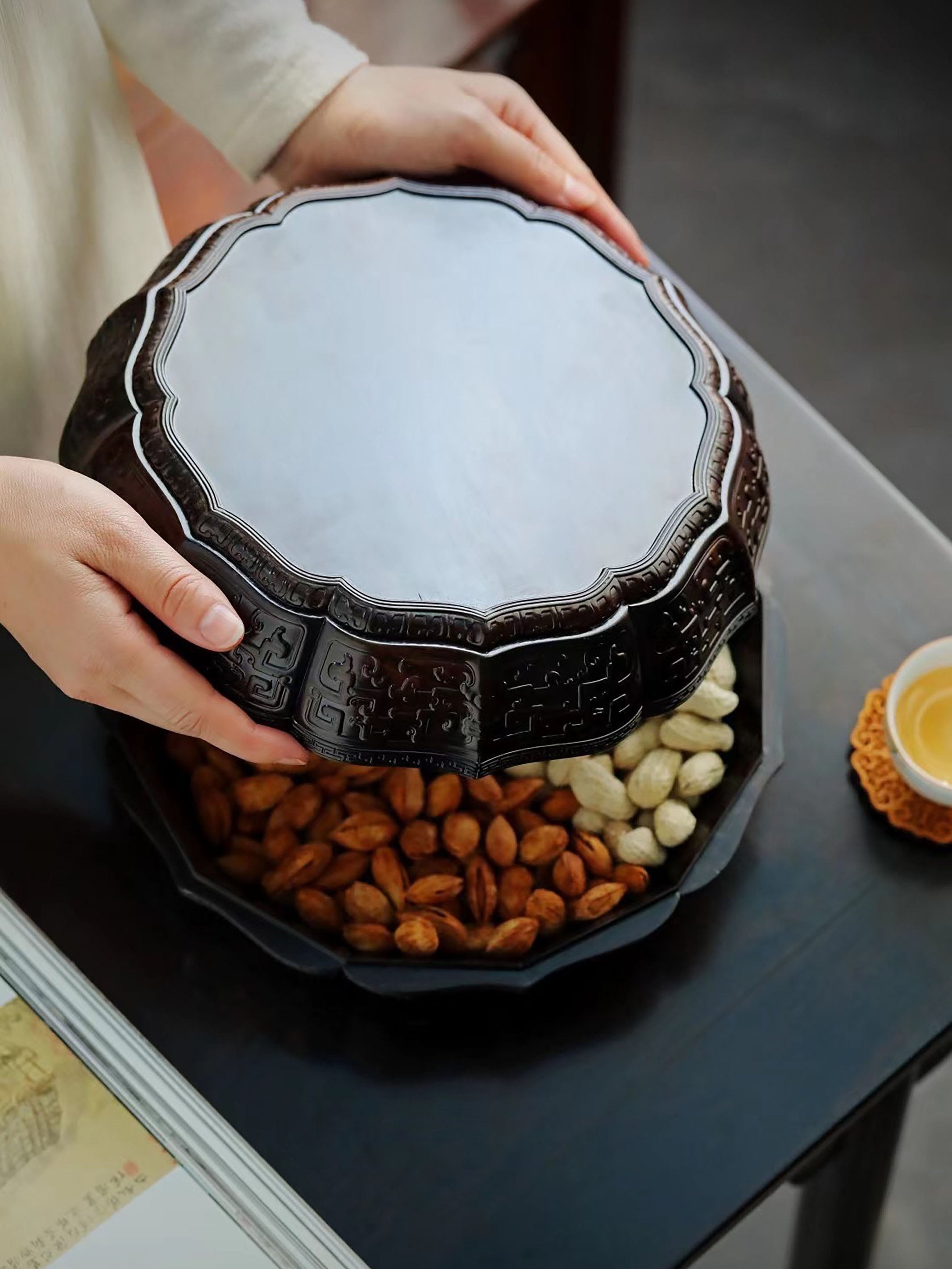 Purple sandalwood/Burmese carved twelve-cornered fruit box with a longevity sunflower shape