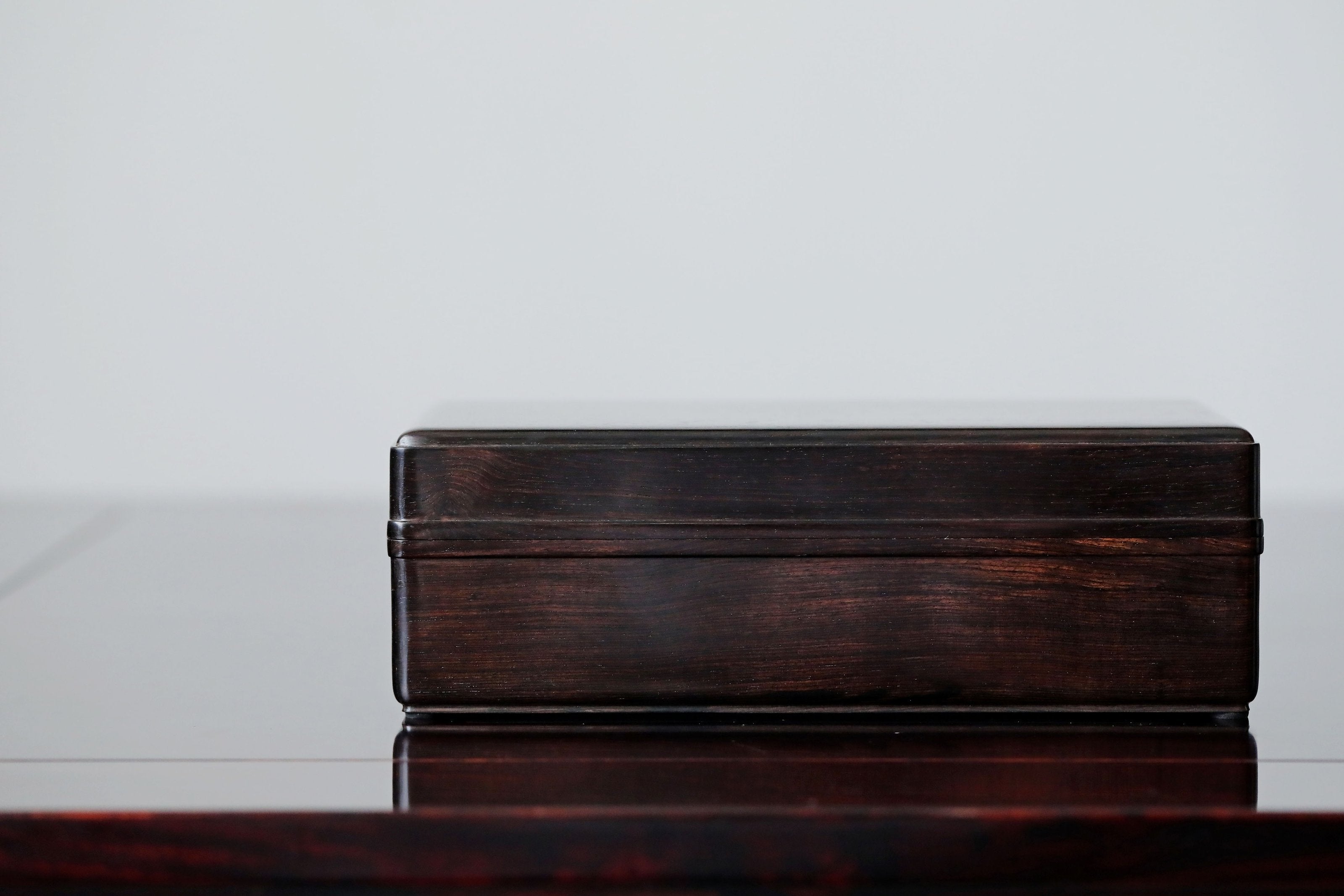 Purple sandalwood stationery box