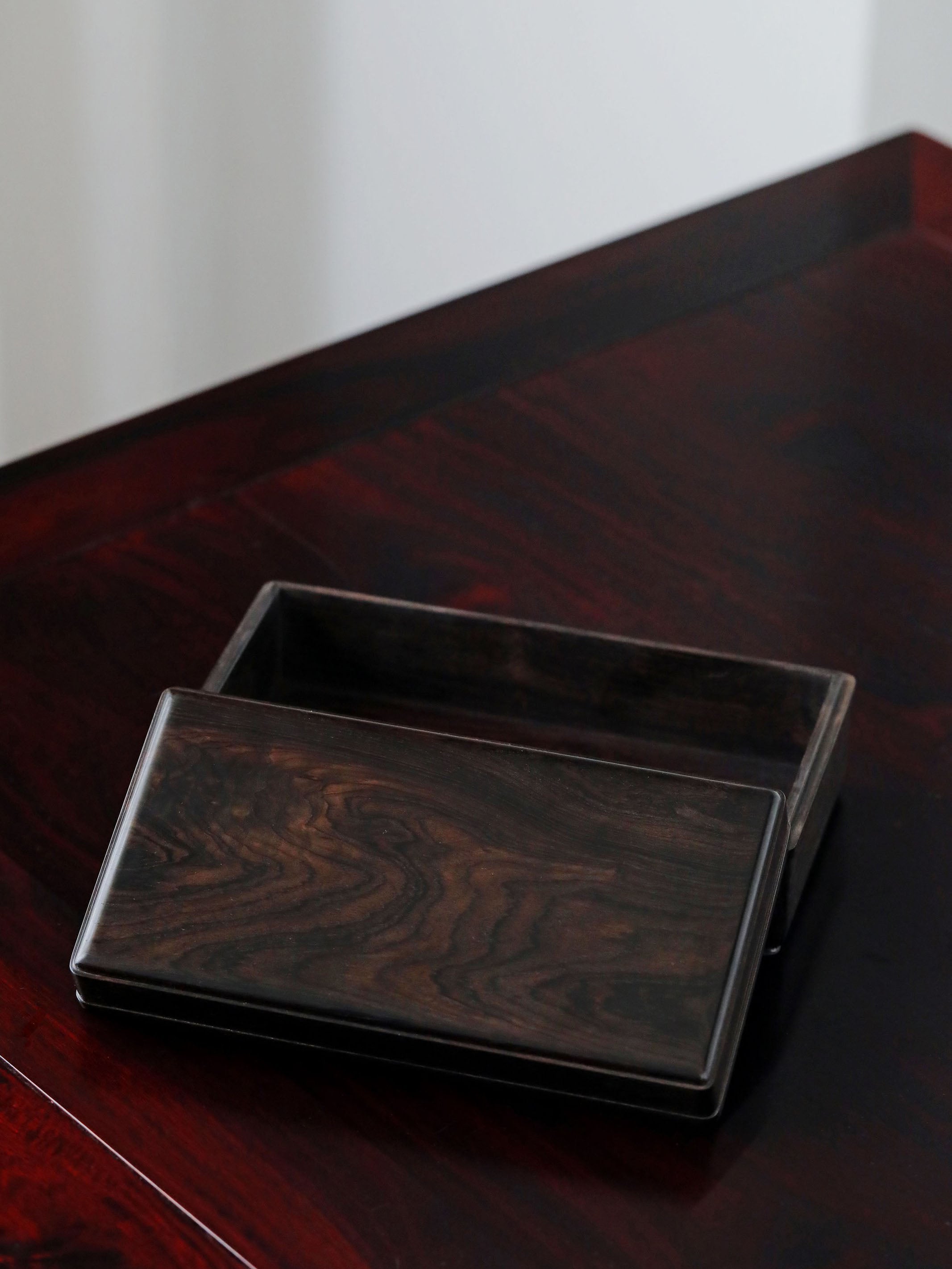 Purple sandalwood stationery box