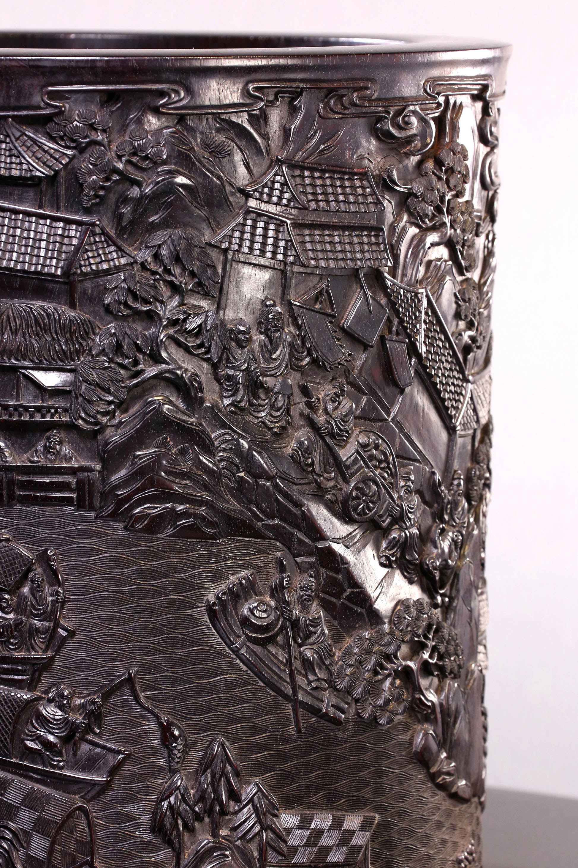 Indian rosewood brush holder depicting the Qingming Scroll