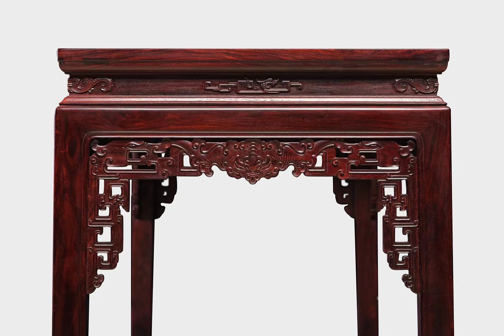 Rosewood table inlaid with huanghuali dragon pattern