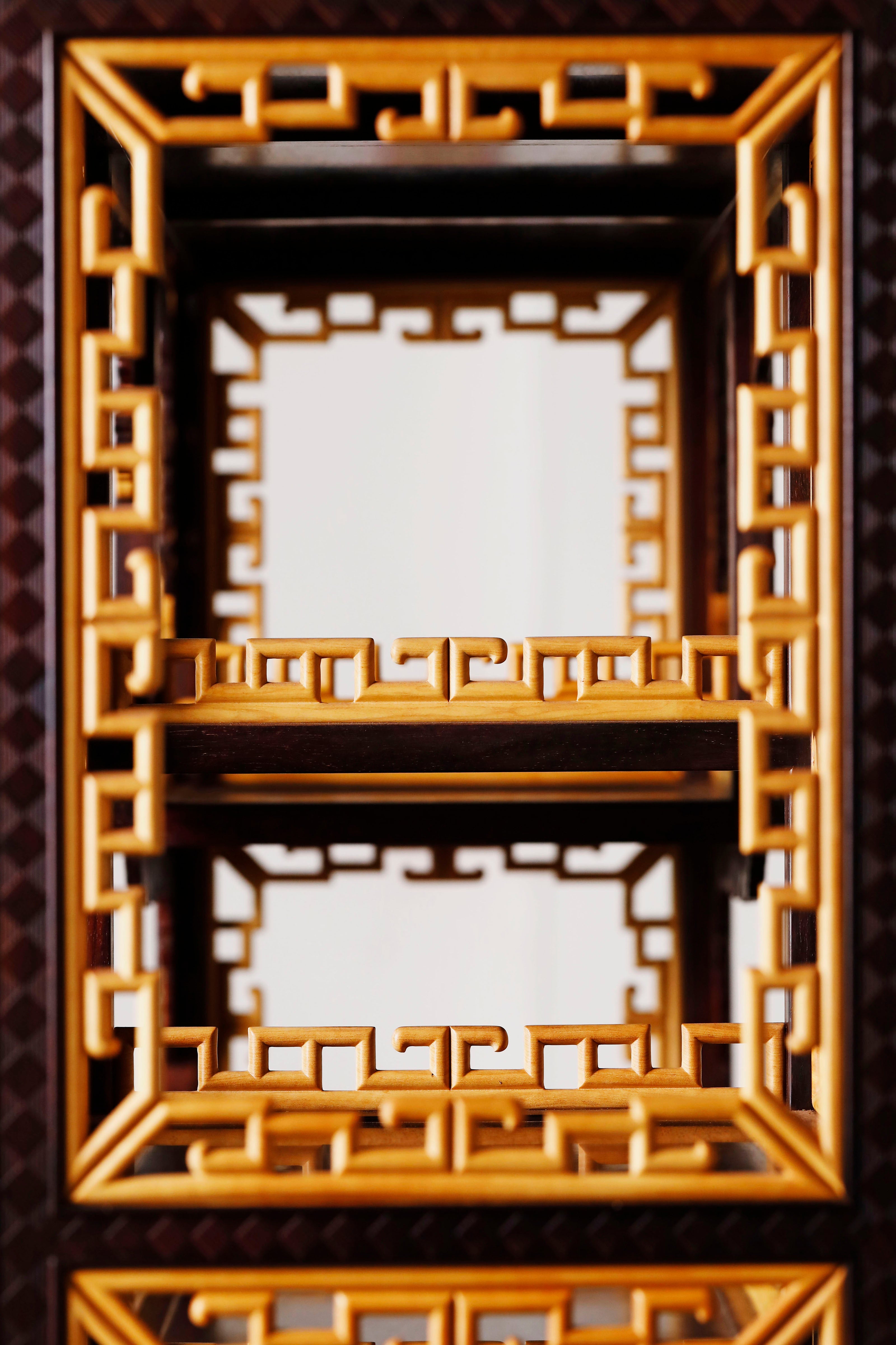 Small-leaf sandalwood inlaid table with antique display shelf