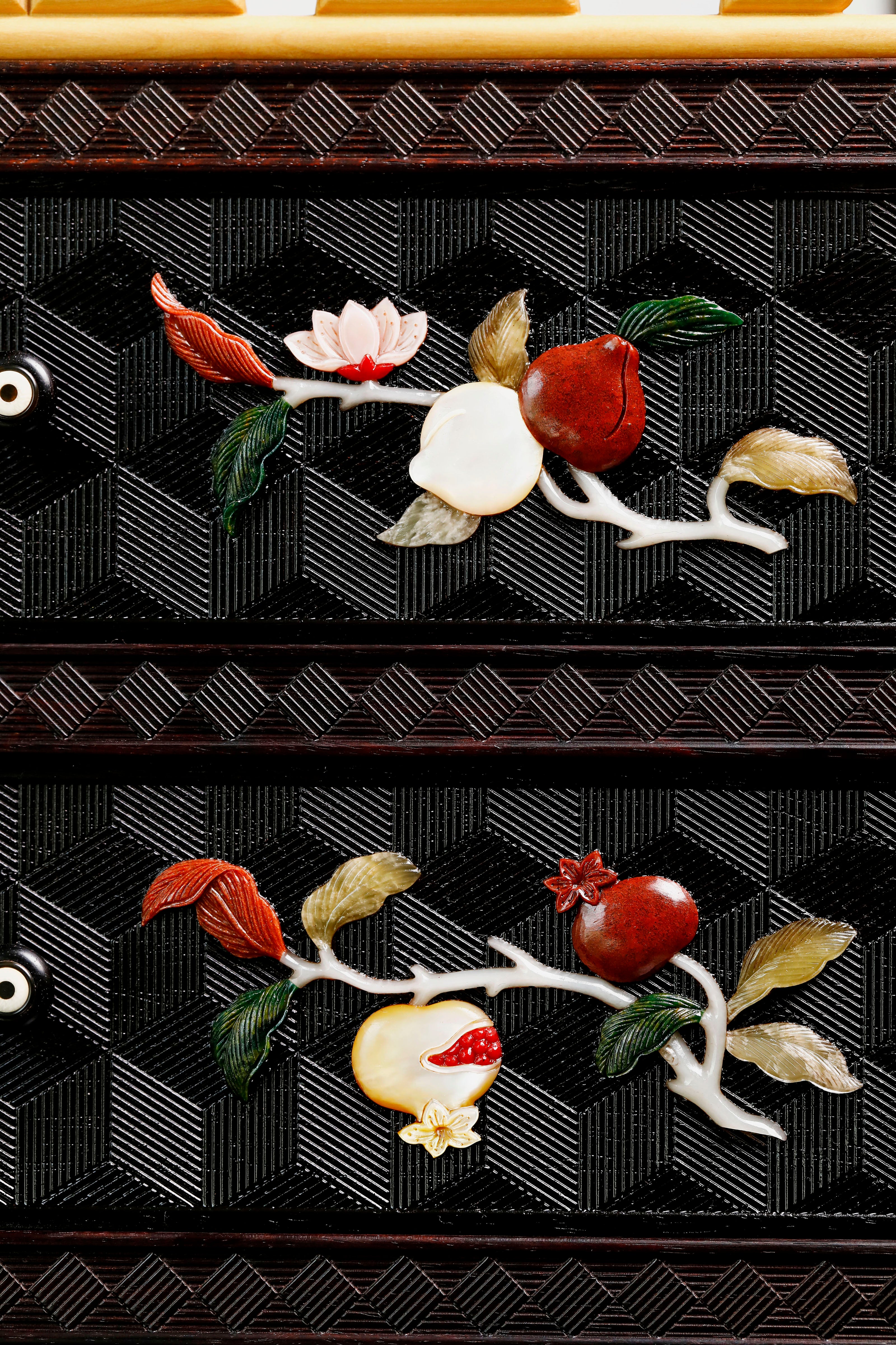 Small-leaf sandalwood inlaid table with antique display shelf