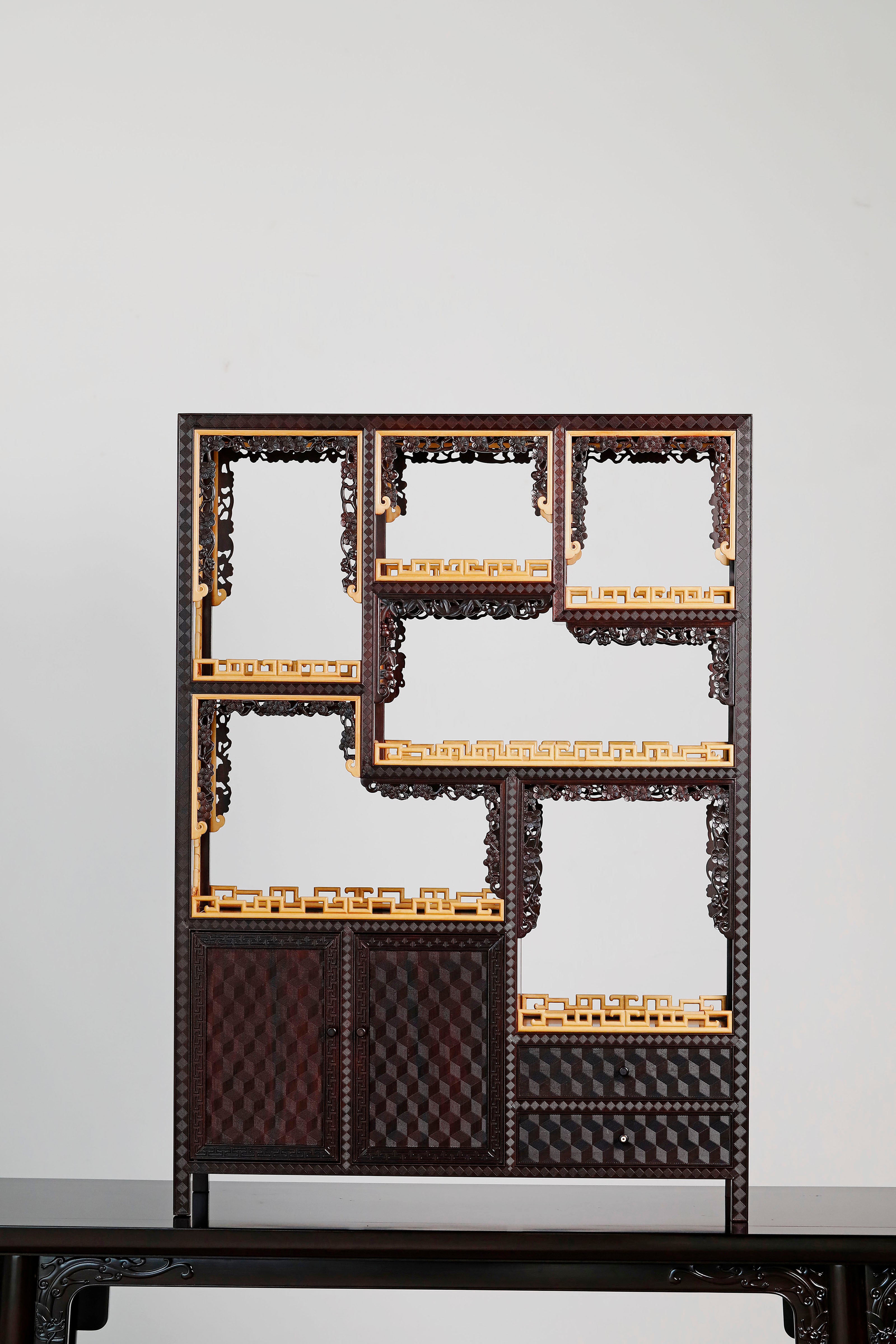 A small-leaf rosewood table inlaid with boxwood brocade pattern, display shelf