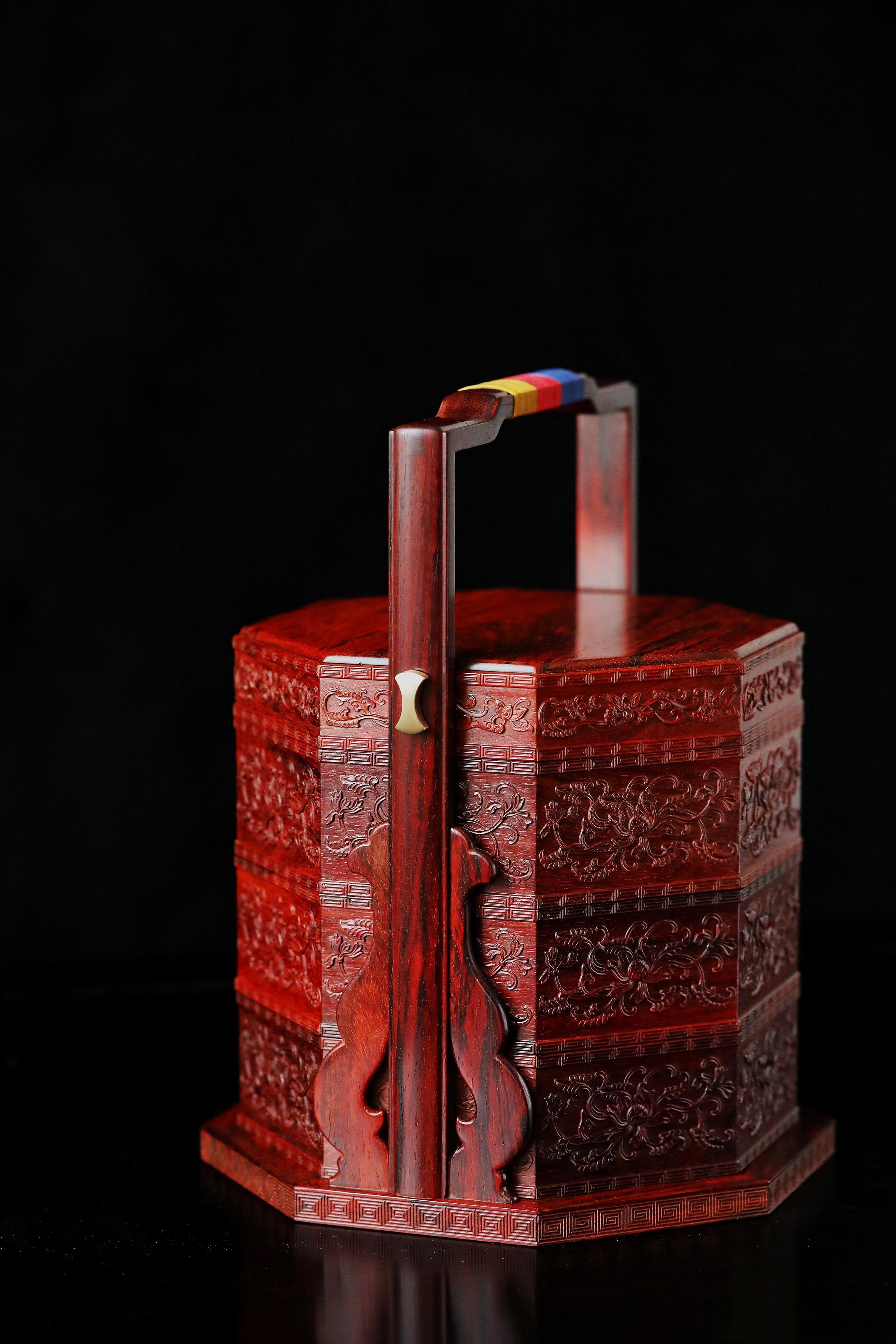 Small-leaf sandalwood carved octagonal box with passionflower design