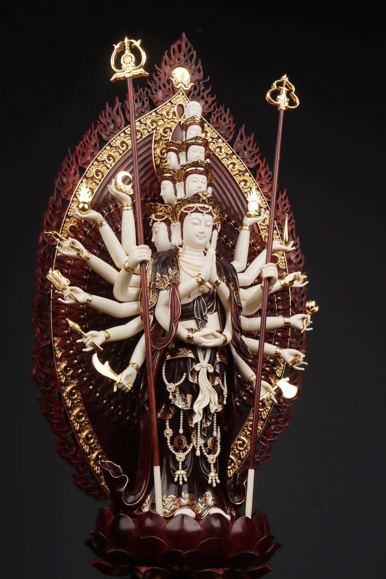 Eleven-faced, Thousand-armed, Thousand-eyed Avalokiteshvara Bodhisattva