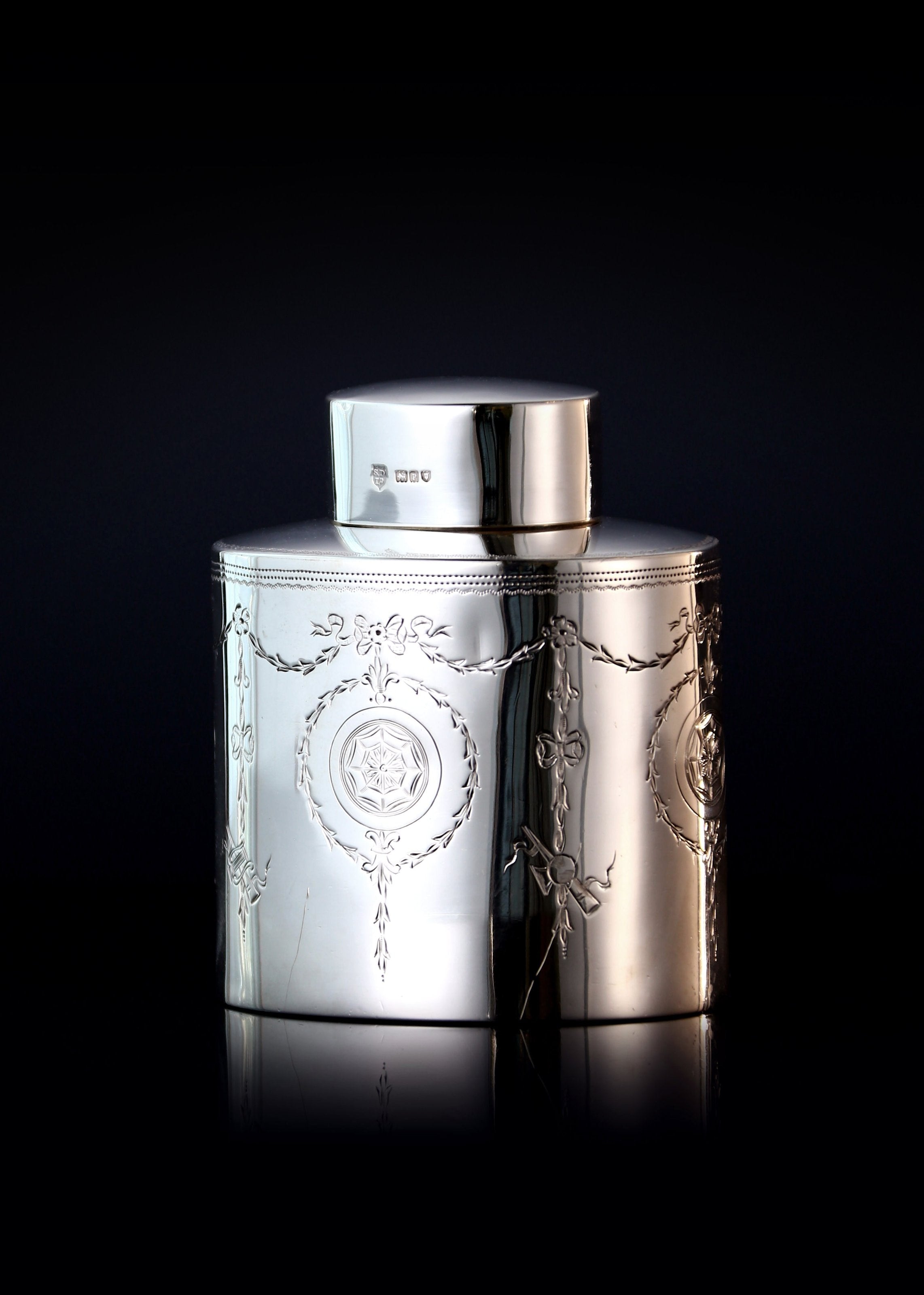 1910 British sterling silver tea caddy