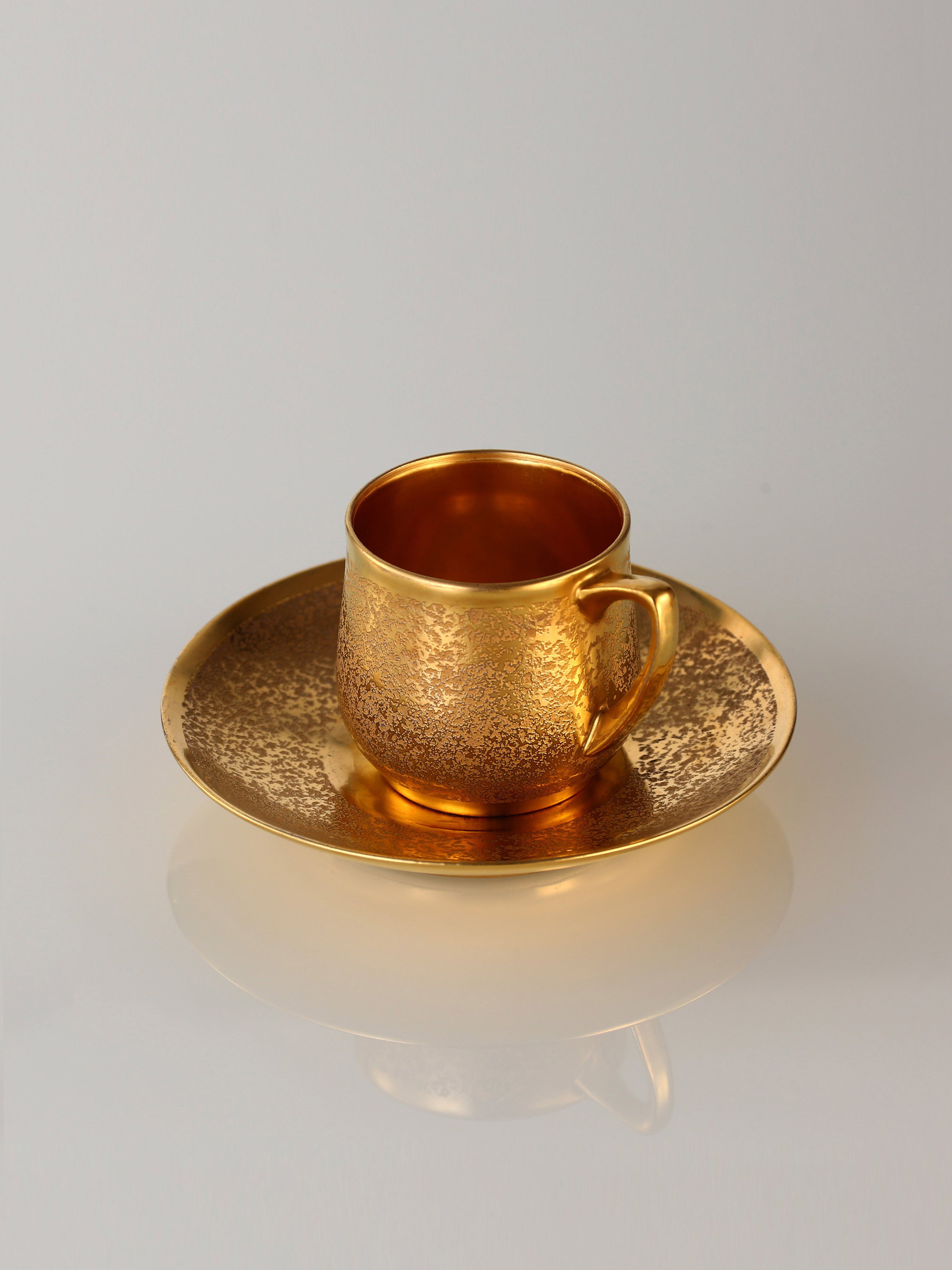 19th-century British gilt porcelain cup