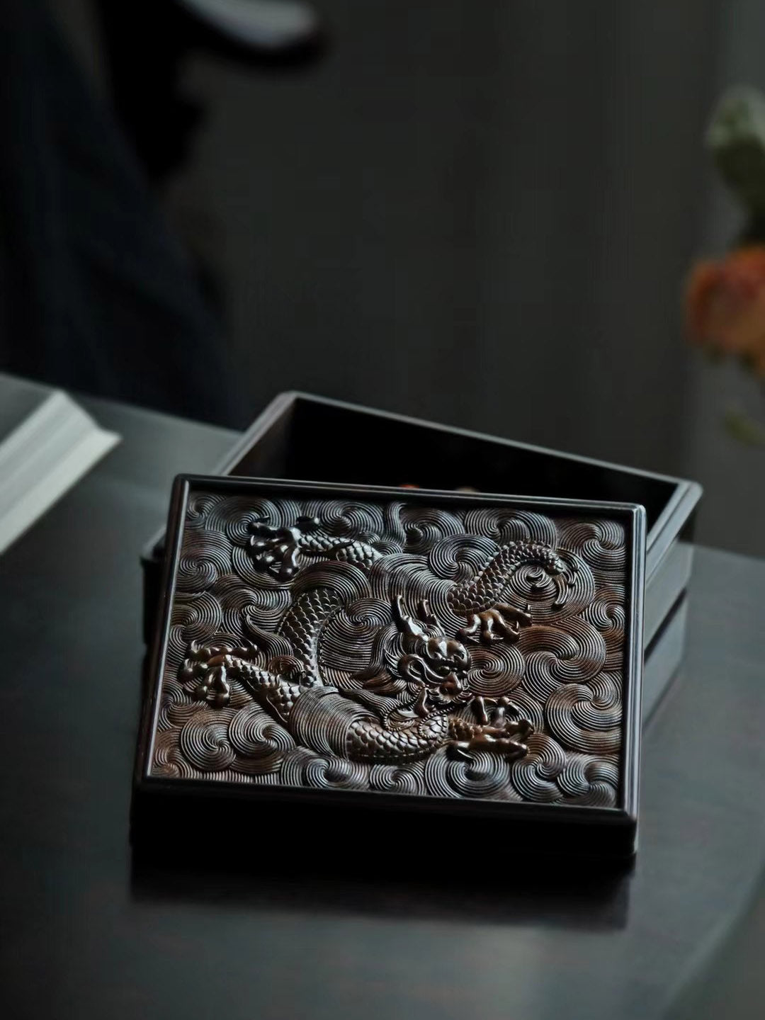 Purple Sandalwood Dragon Soaring Ten Thousand Miles Small Tea Box