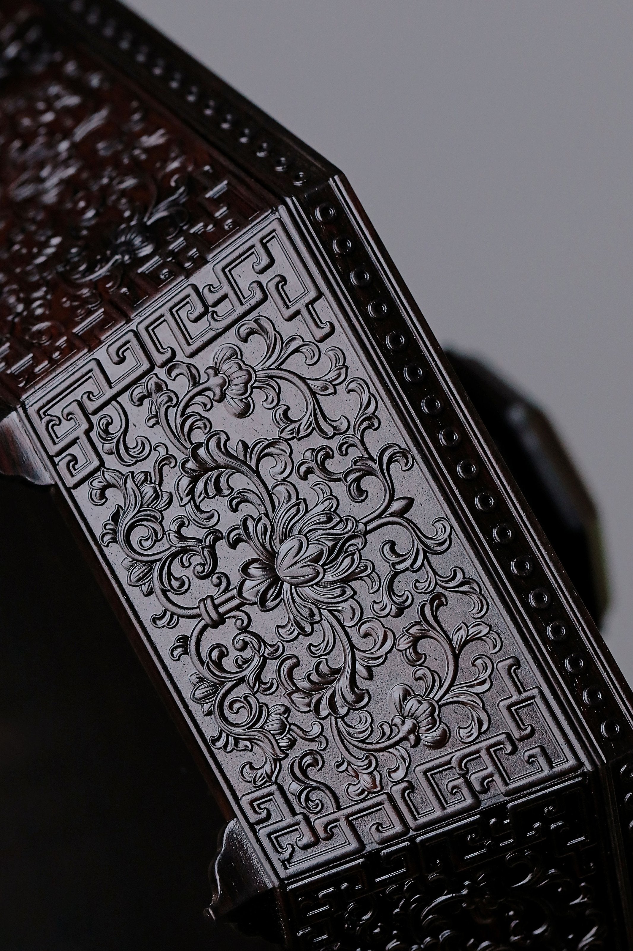 Purple sandalwood plain eight-treasure fruit box