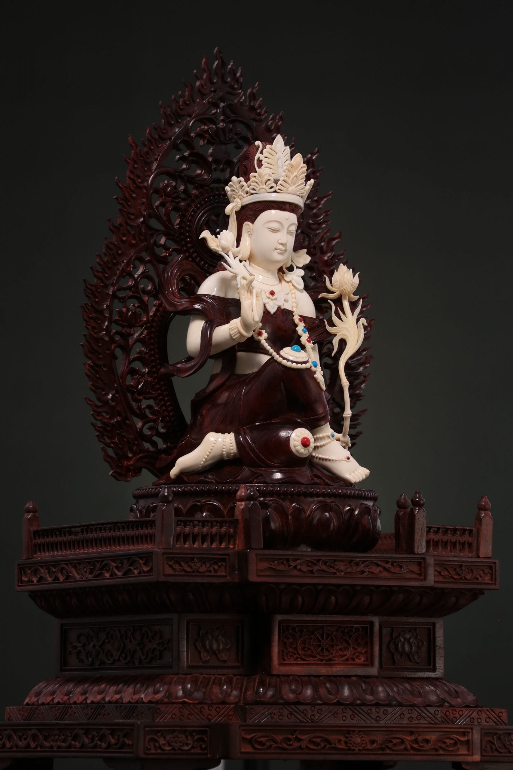 Guanyin Bodhisattva's tears manifested