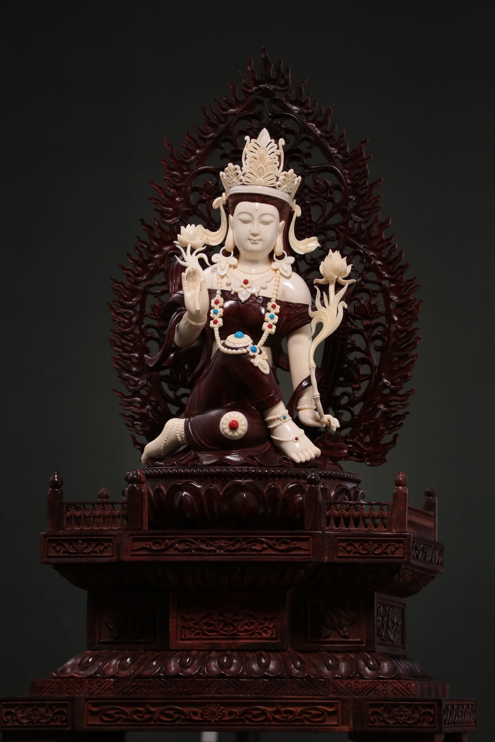 Guanyin Bodhisattva's tears manifested