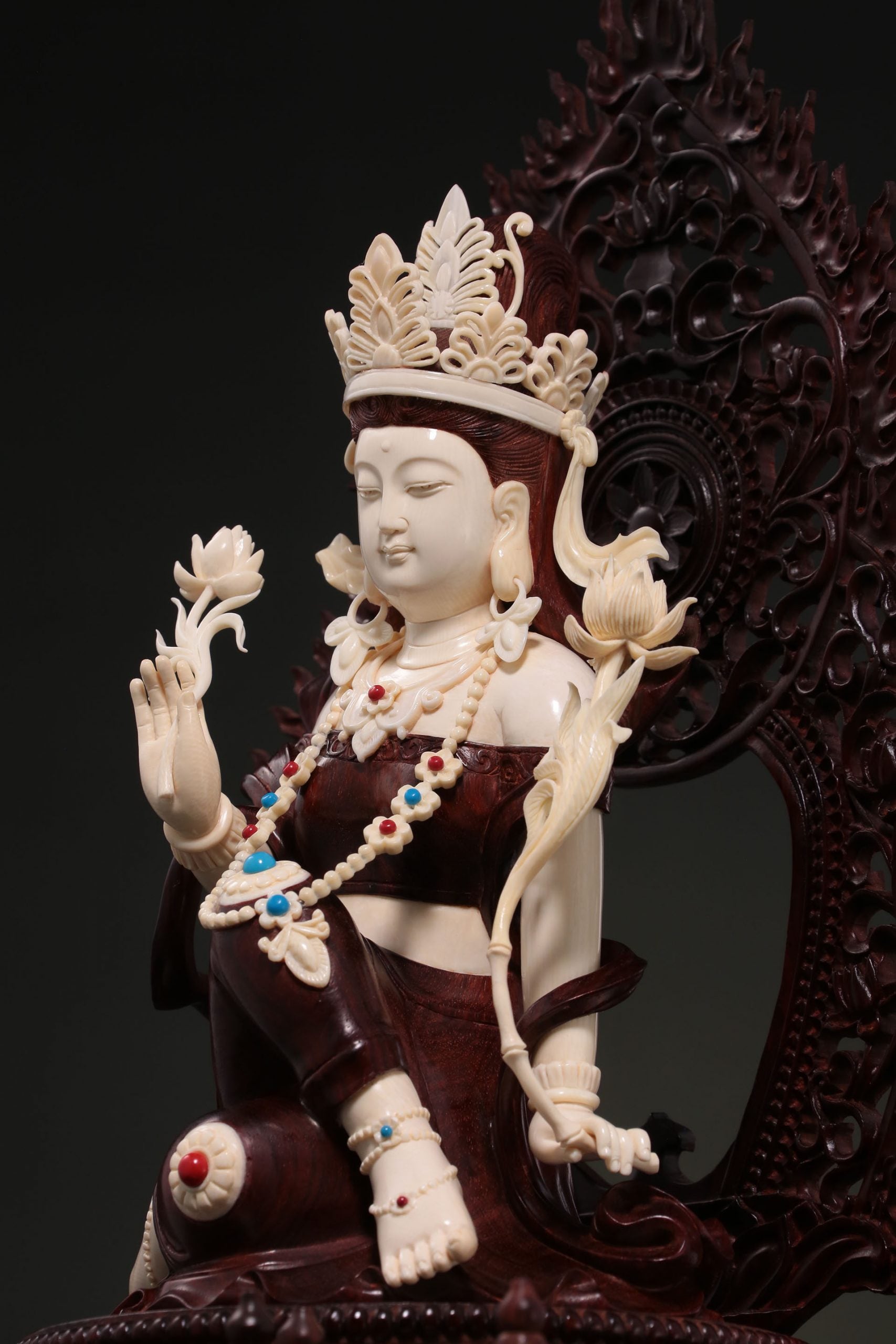 Guanyin Bodhisattva's tears manifested