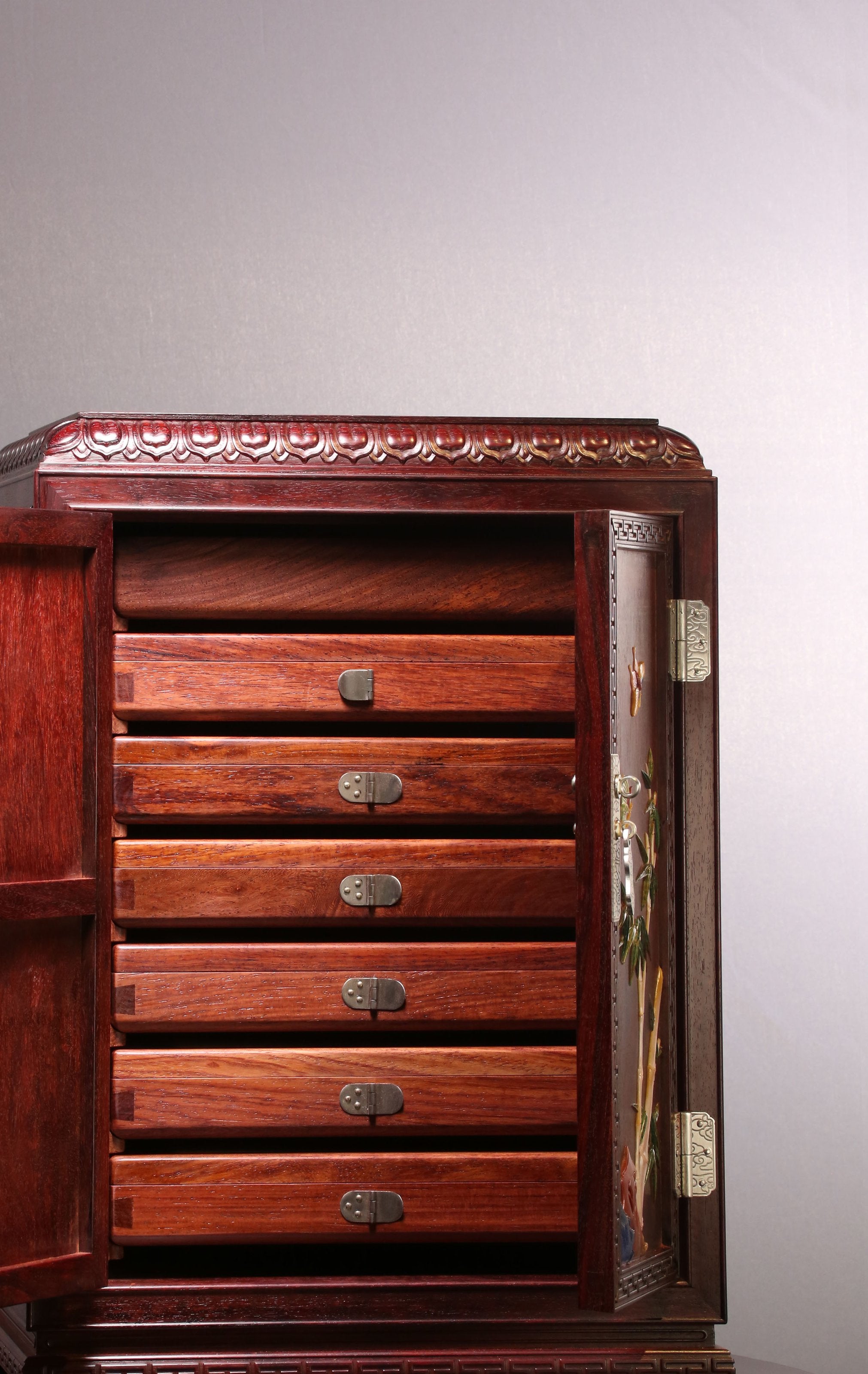 Rosewood Tea Cabinet Inlaid with Treasures and Double Purity Design