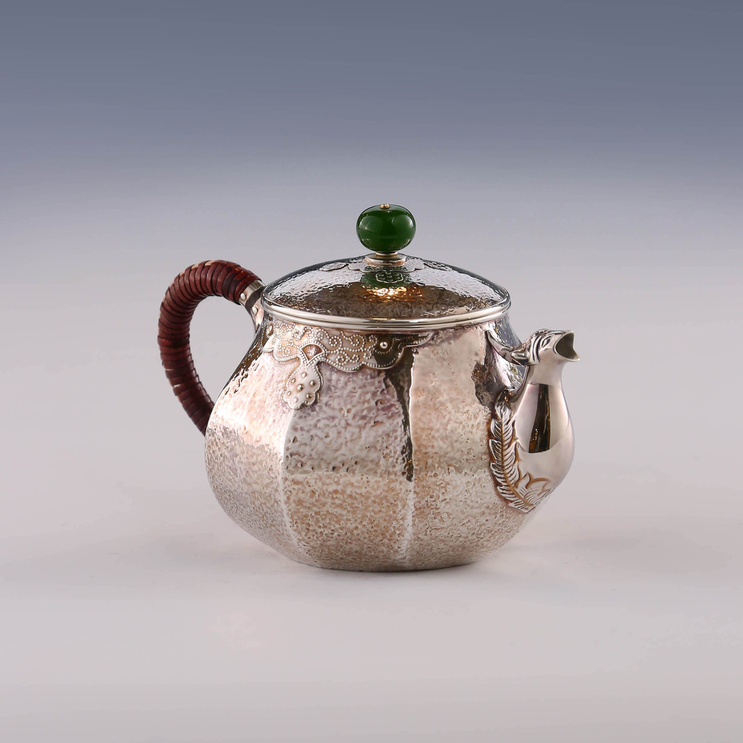 Eight-sided beast-mouth cloud shoulder