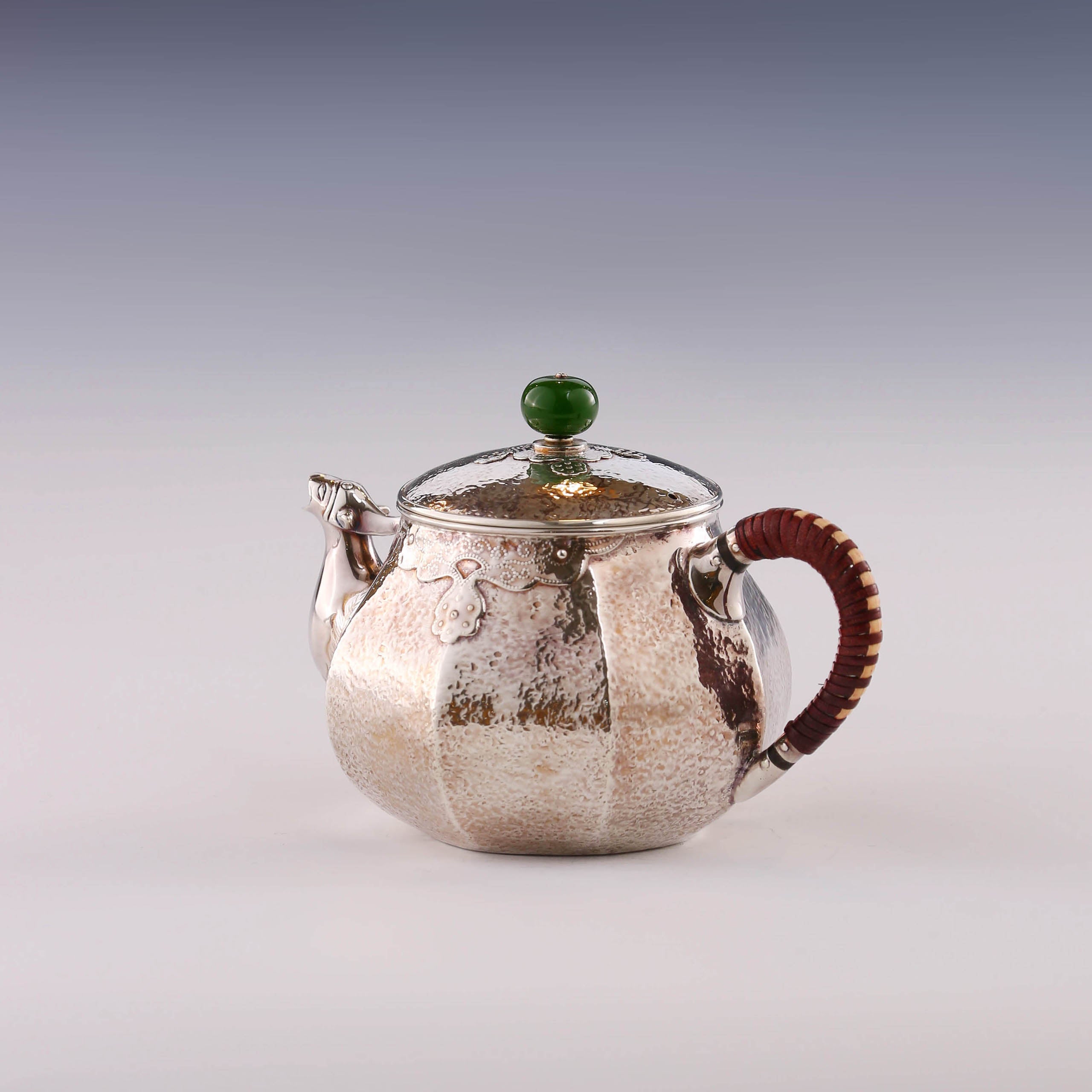 Eight-sided beast-mouth cloud shoulder