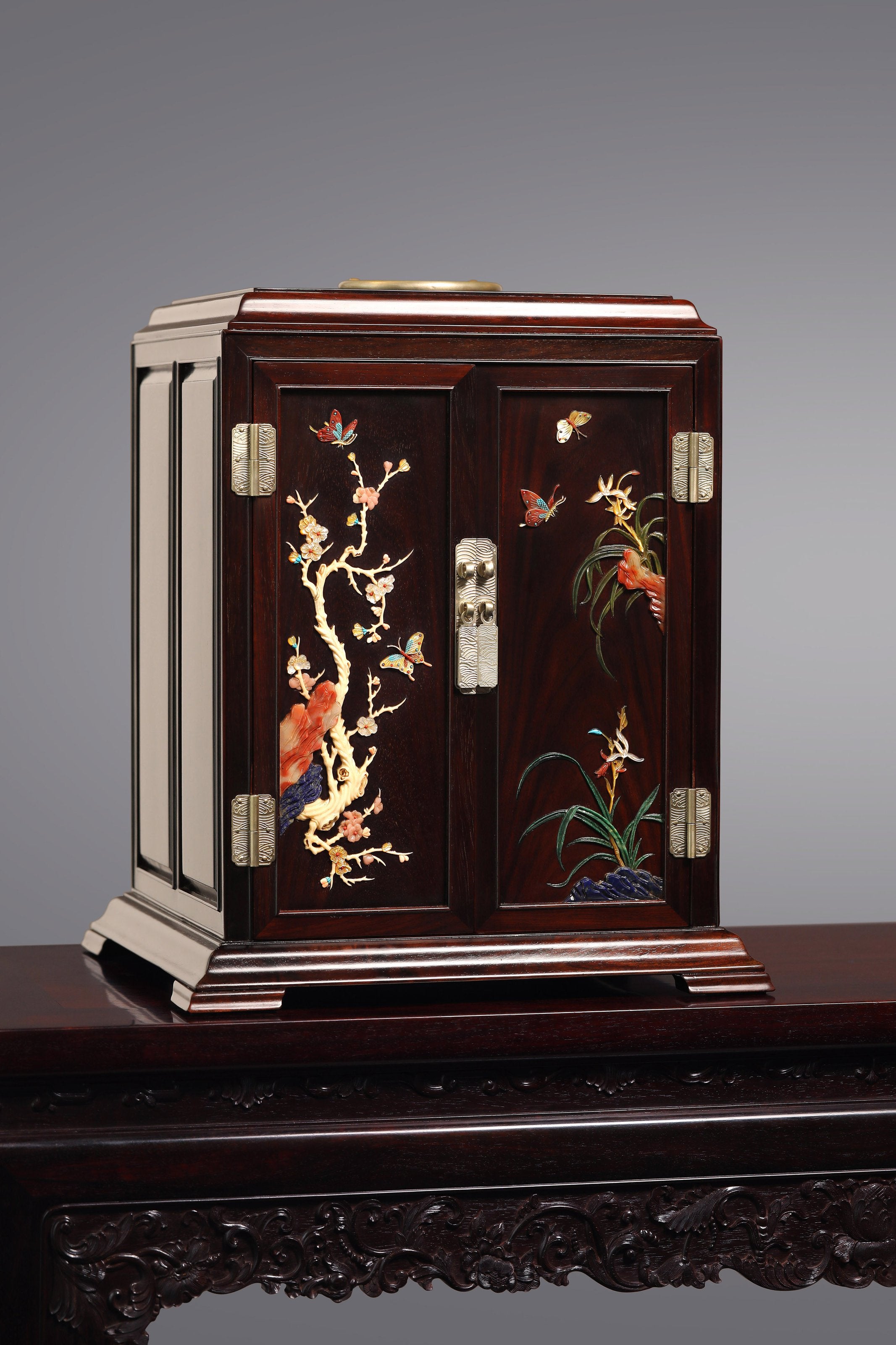Rosewood Tea Cabinet Inlaid with Treasures and Double Purity Design