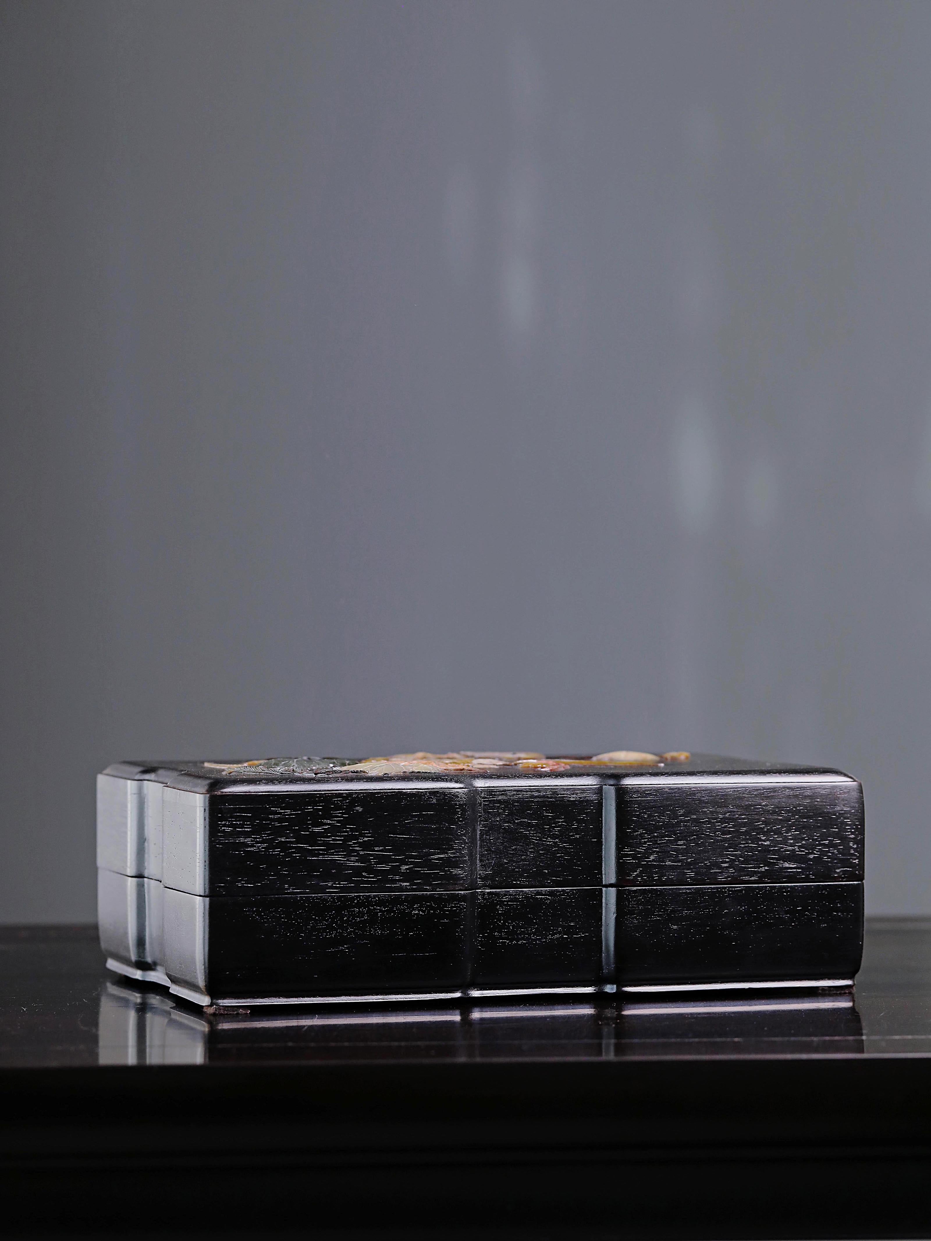 Purple sandalwood stationery box inlaid with floral and bird patterns