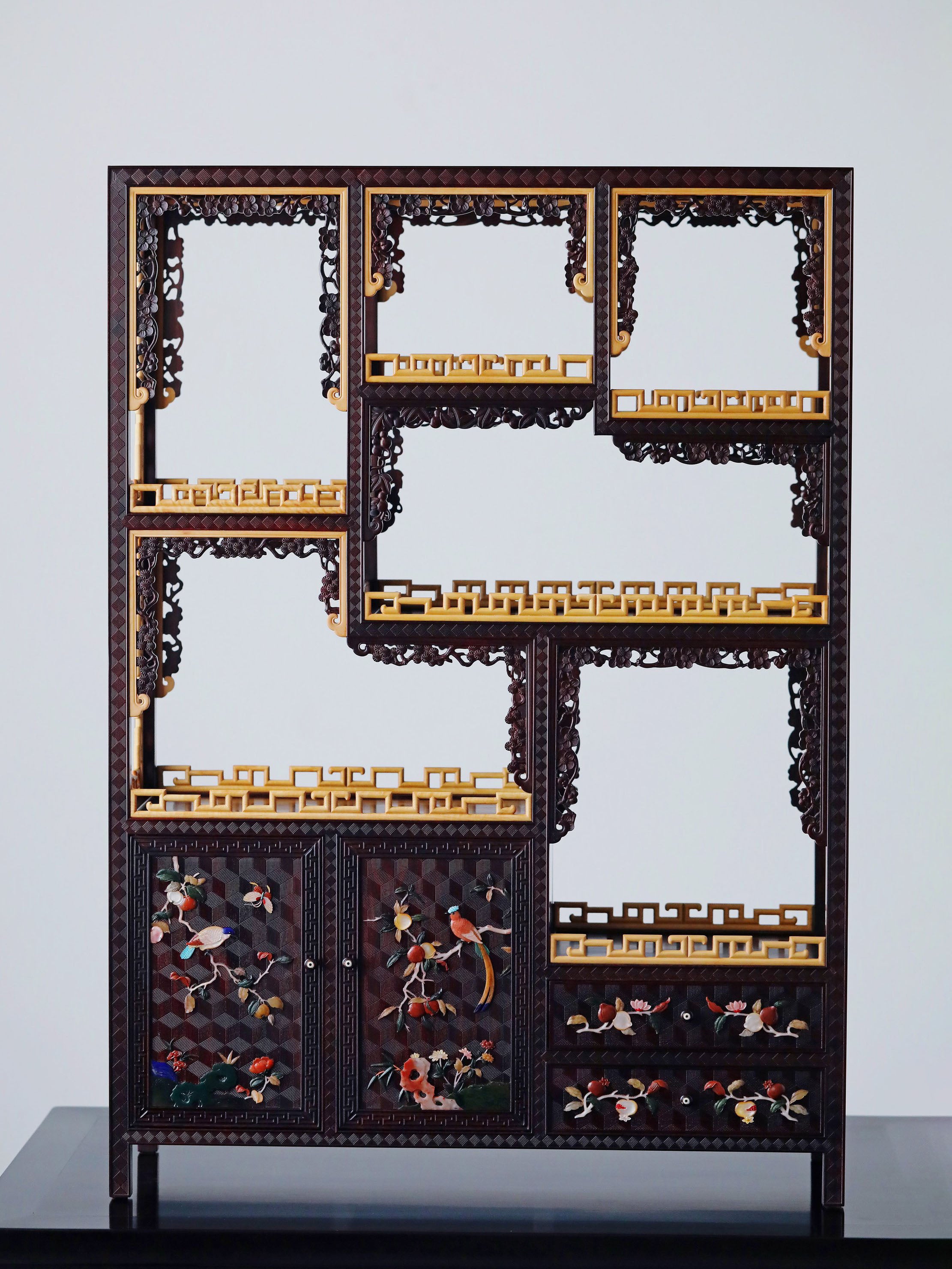 Small-leaf sandalwood inlaid table with antique display shelf