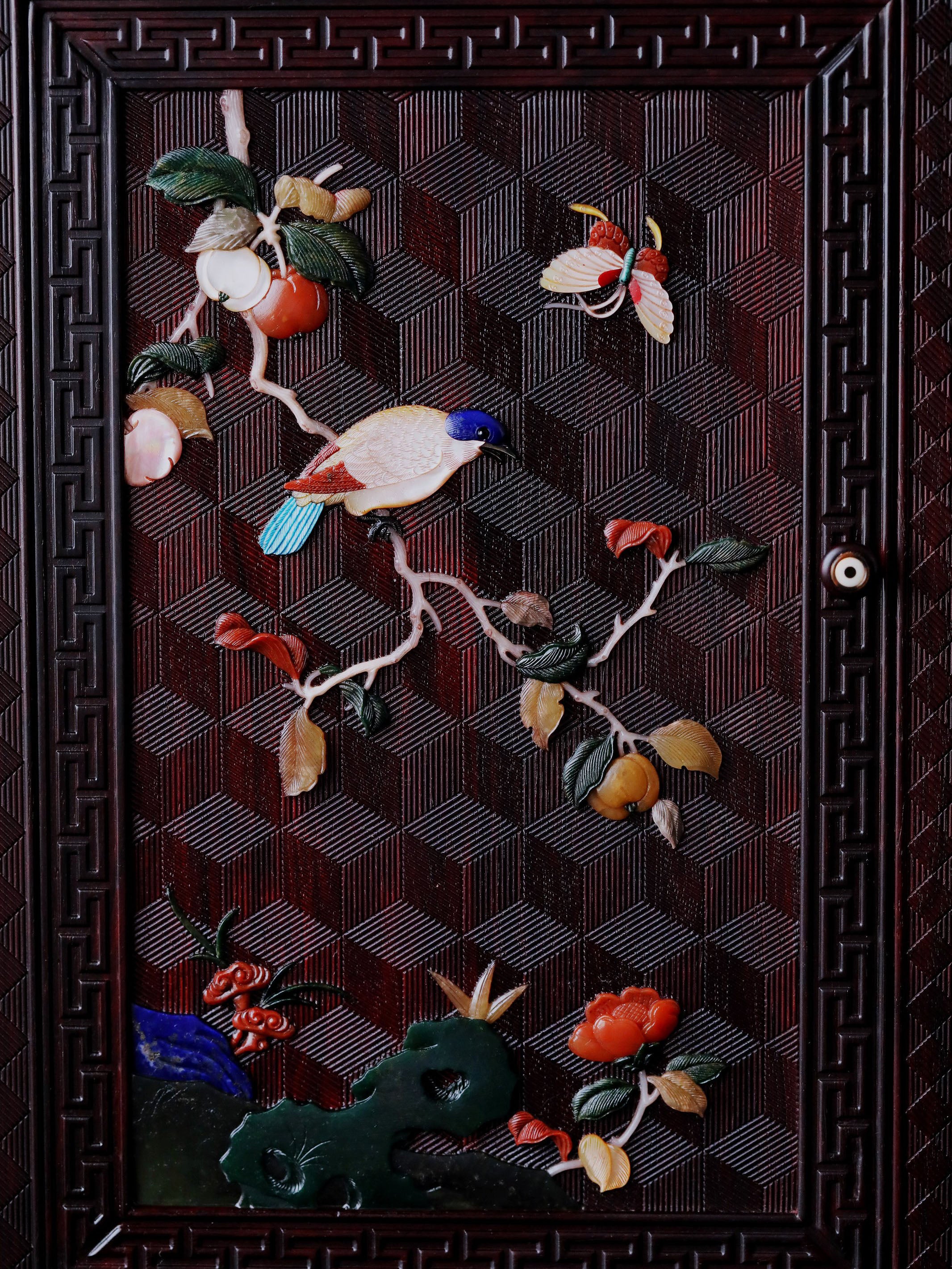 Small-leaf sandalwood inlaid table with antique display shelf