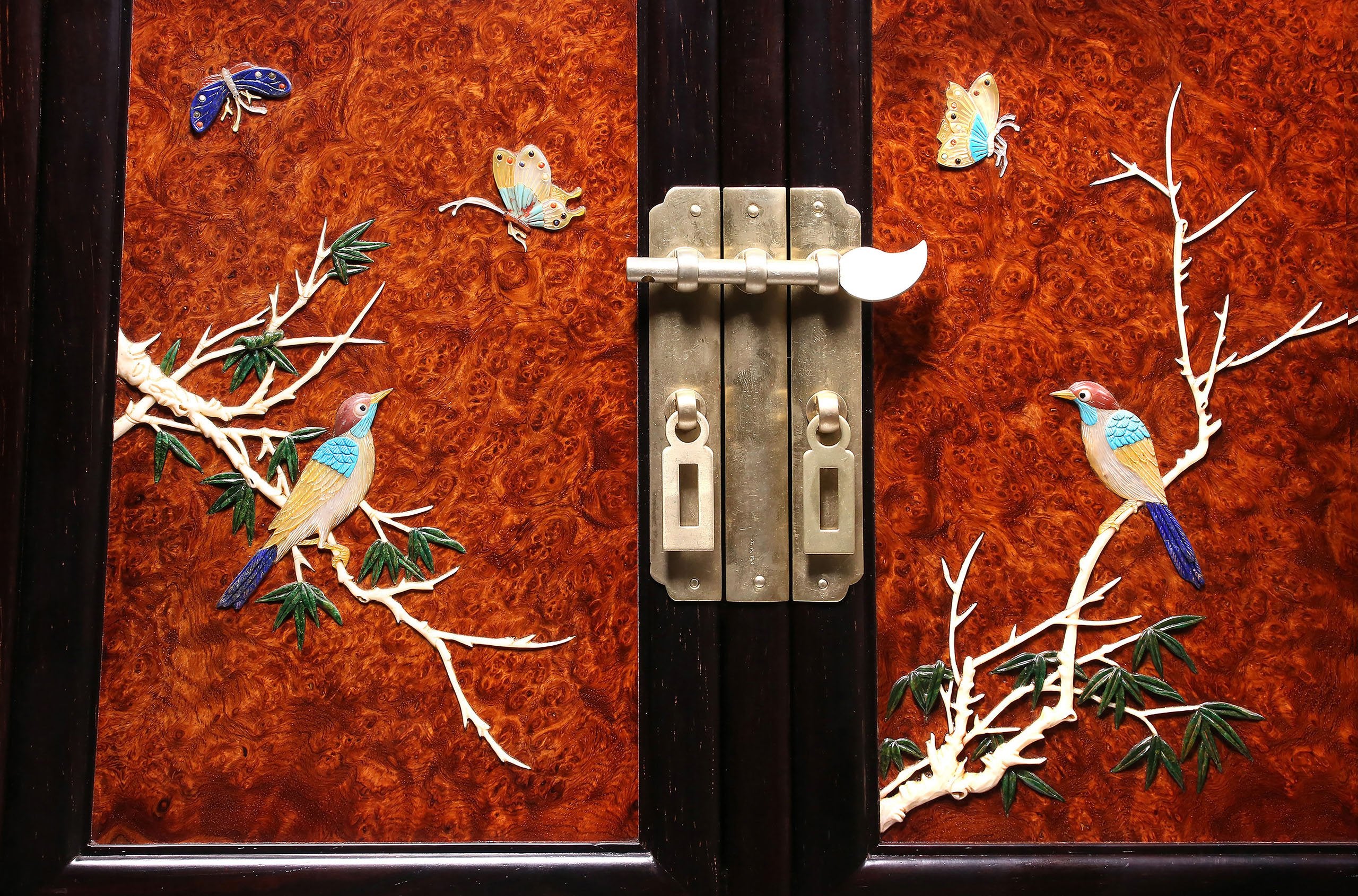 Burl Wood Inlaid Treasure Tea Box with Flowers and Birds