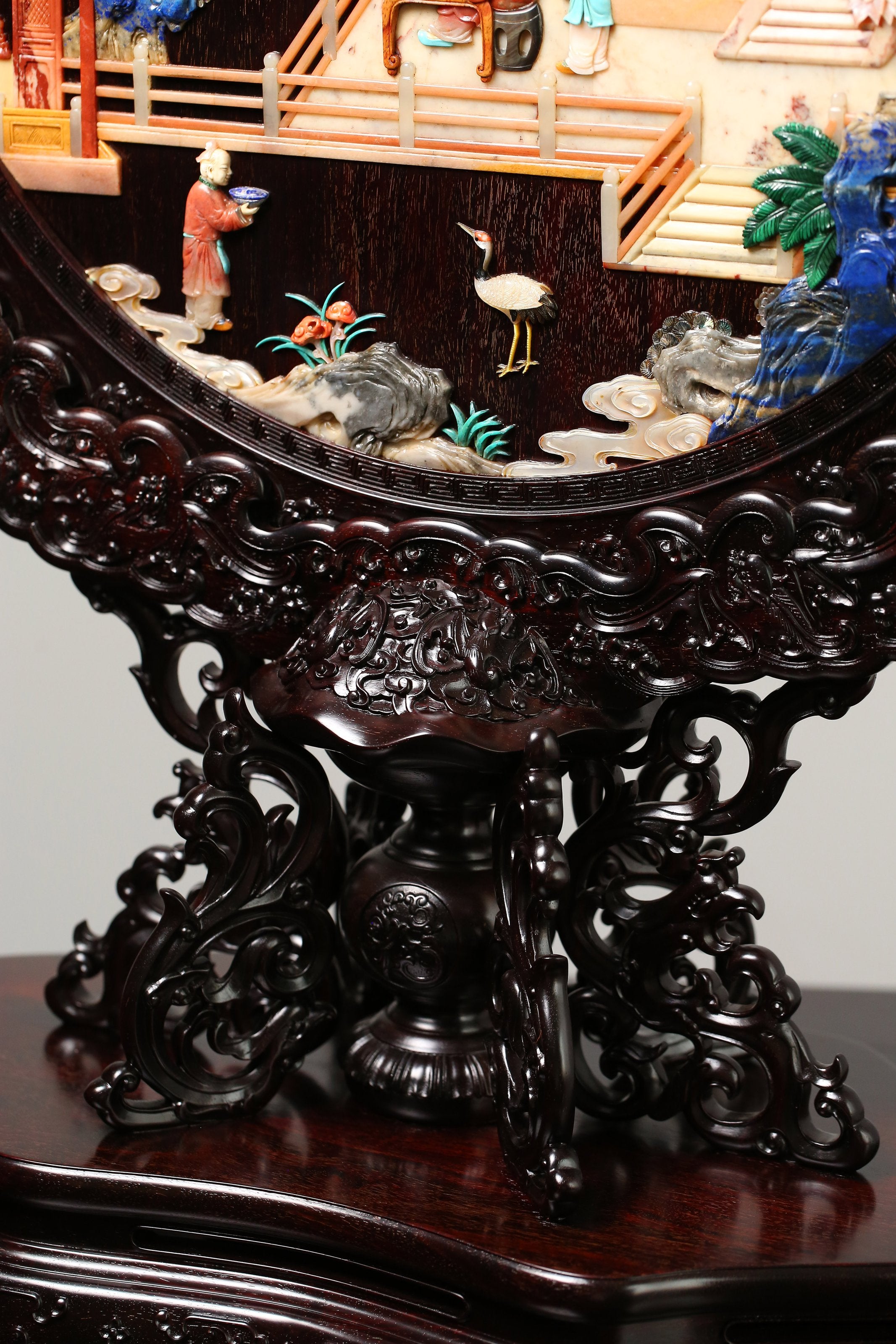 A Zitan Screen Inlaid with Treasures and Featuring a High-Ranking Official