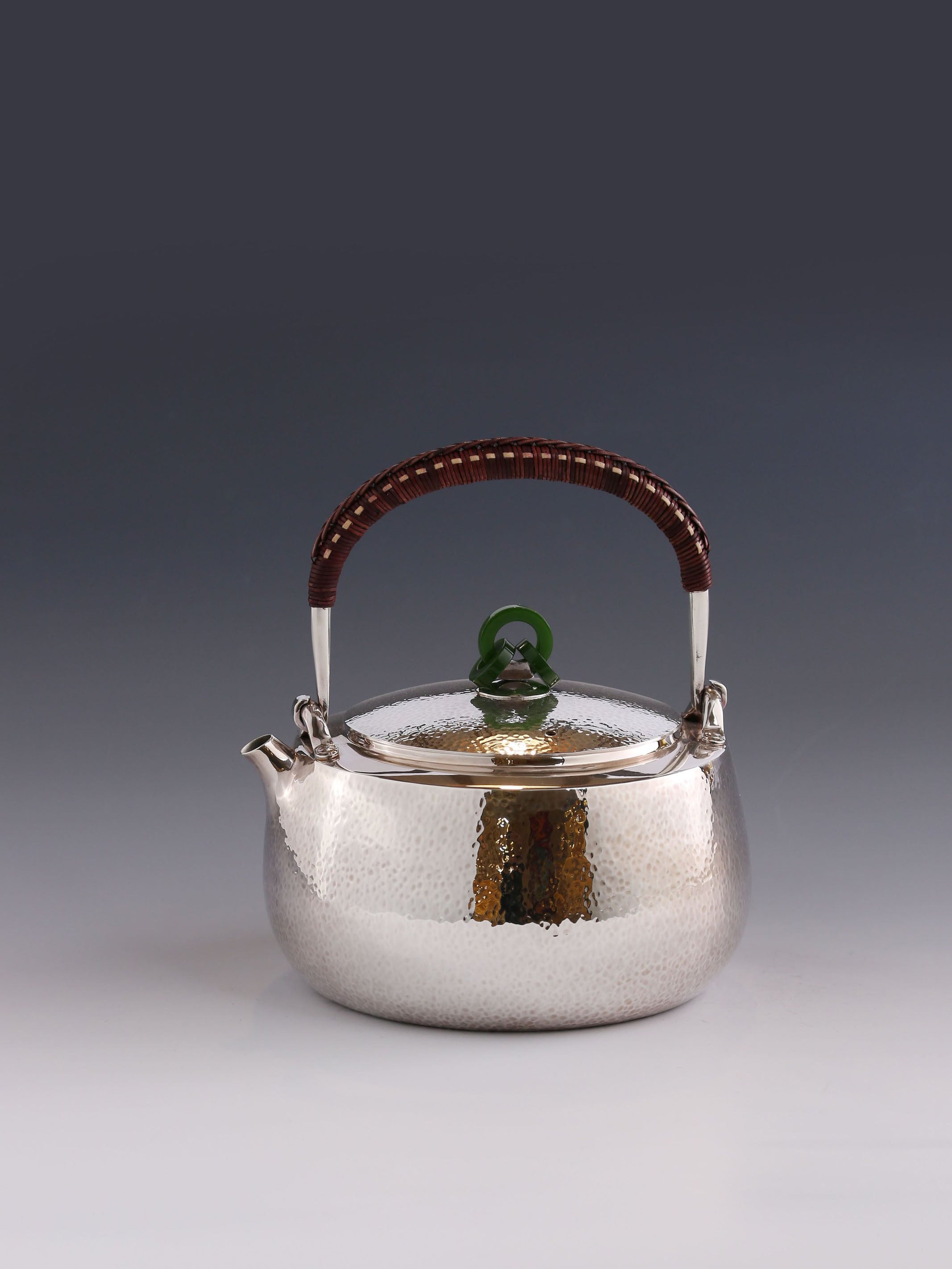 Kitamura Kissing I Jade Ring