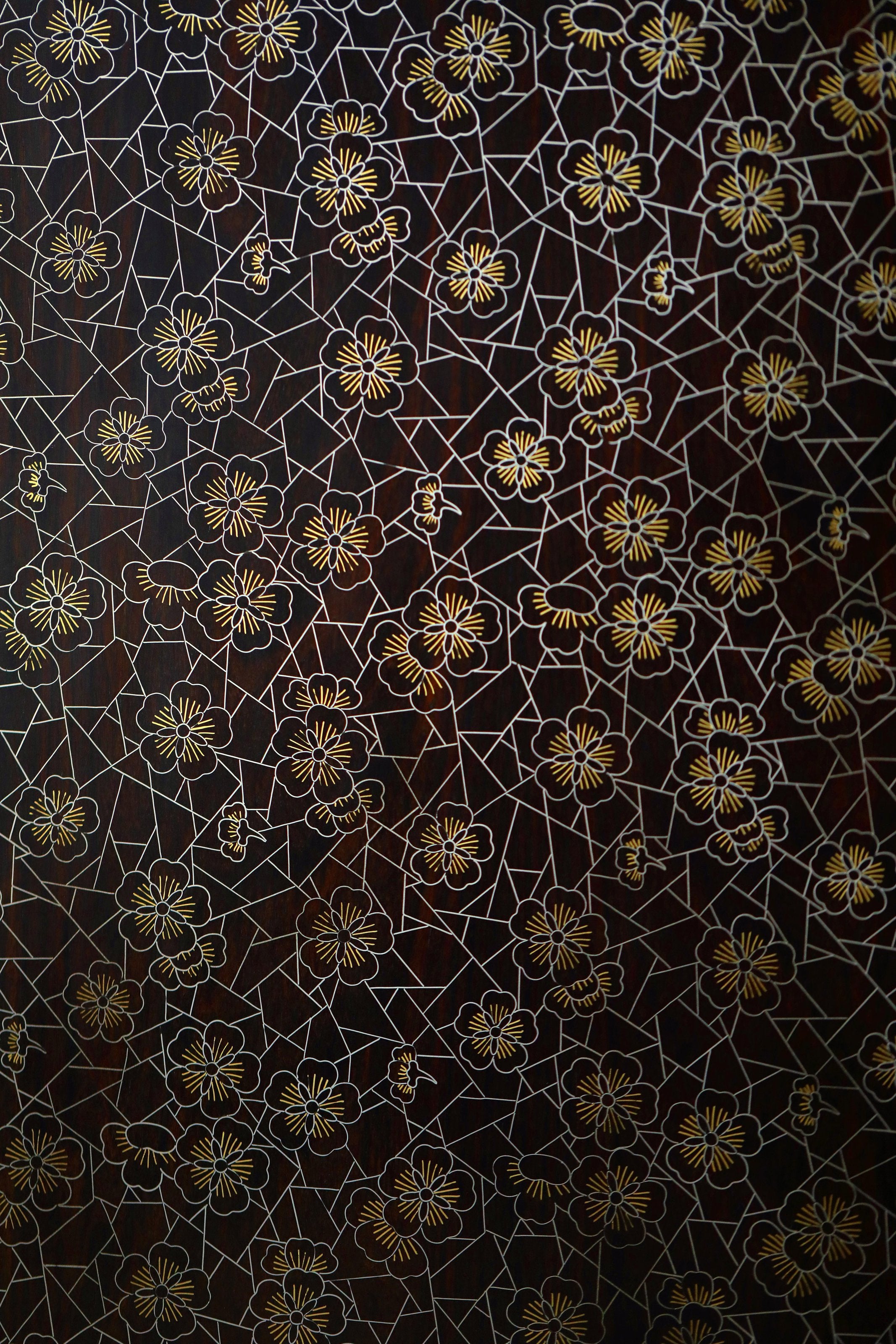 Purple sandalwood inlaid silver ice crackle plum blossom pattern hanging screen