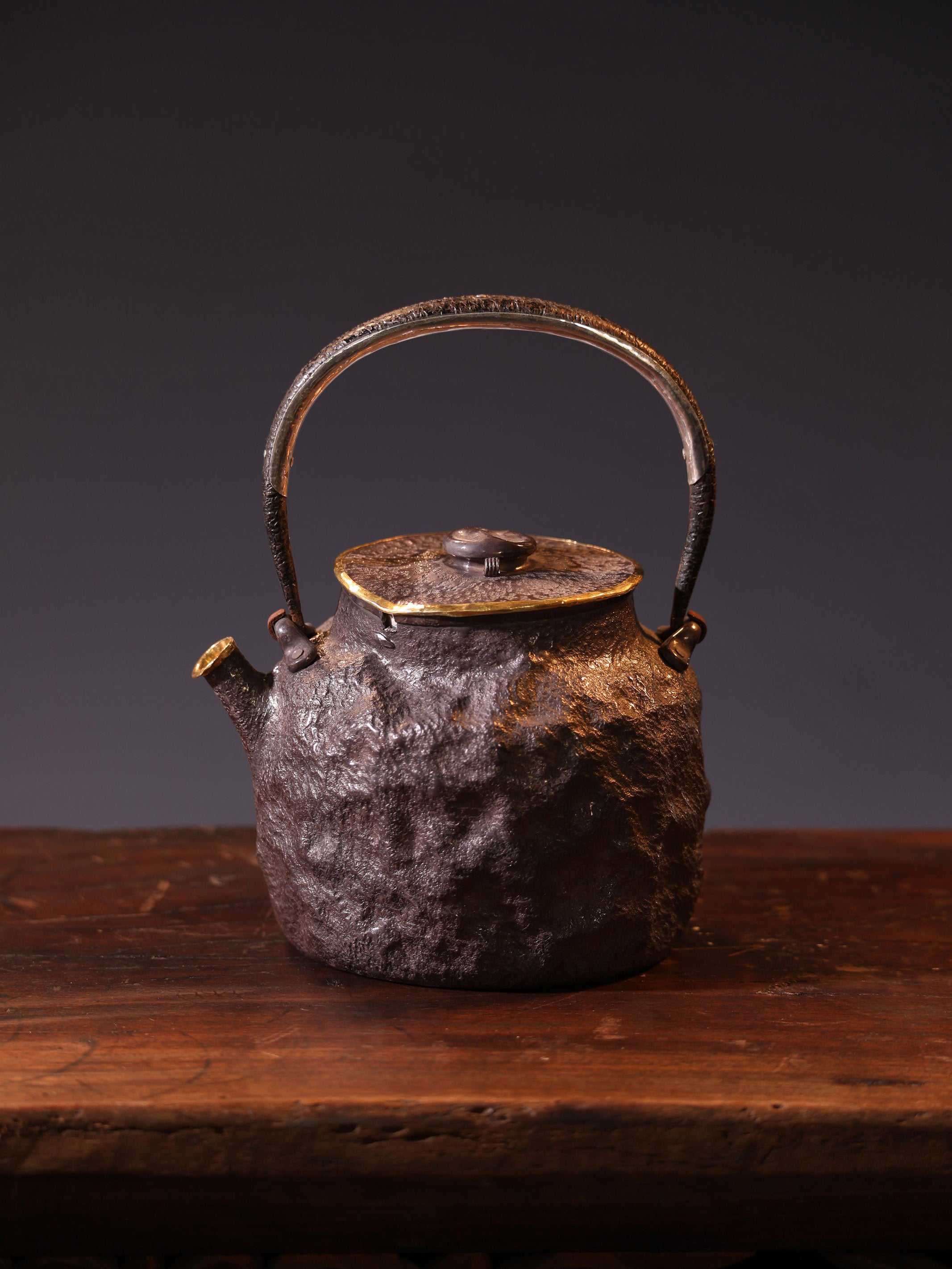 Strange silence, pure silver plated with gold