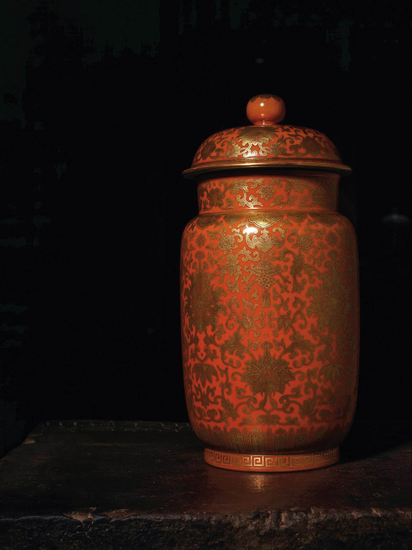 Iron-red tea warehouse