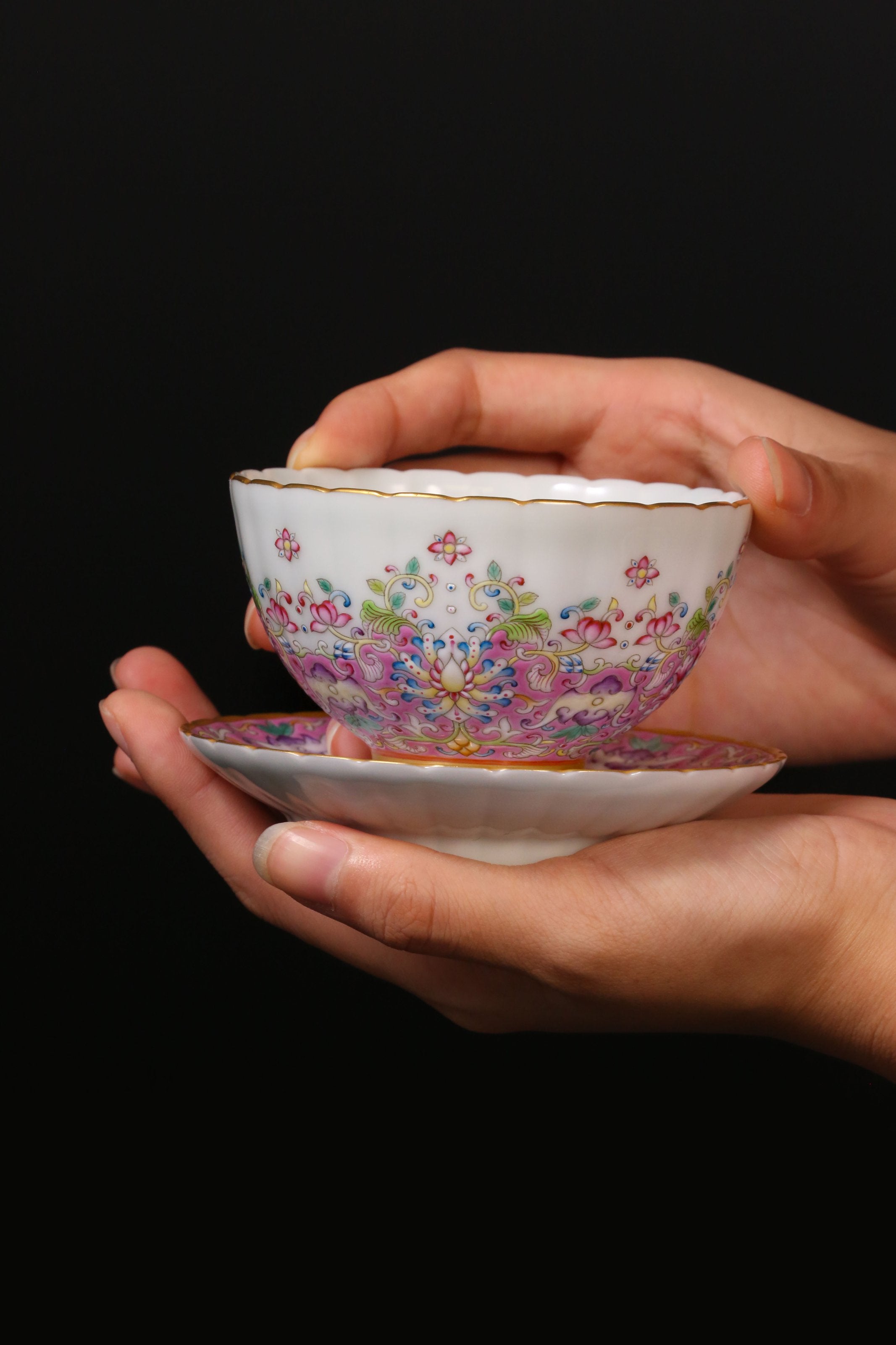 Dayazhai Lotus and Chrysanthemum Petal Cup