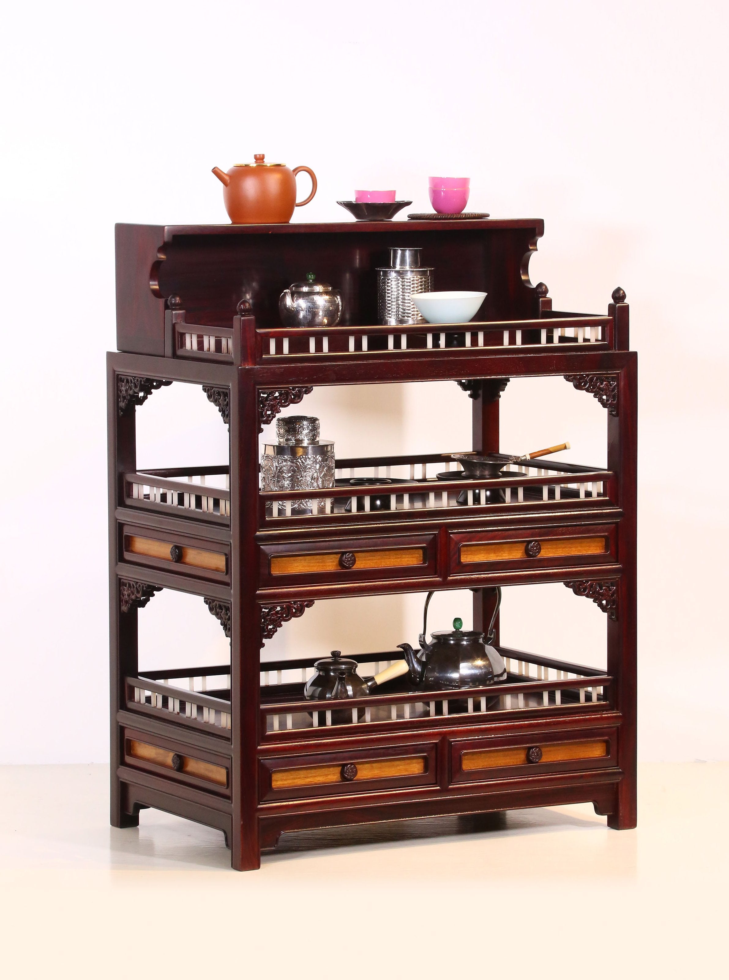 Qianlong Tea Stand
