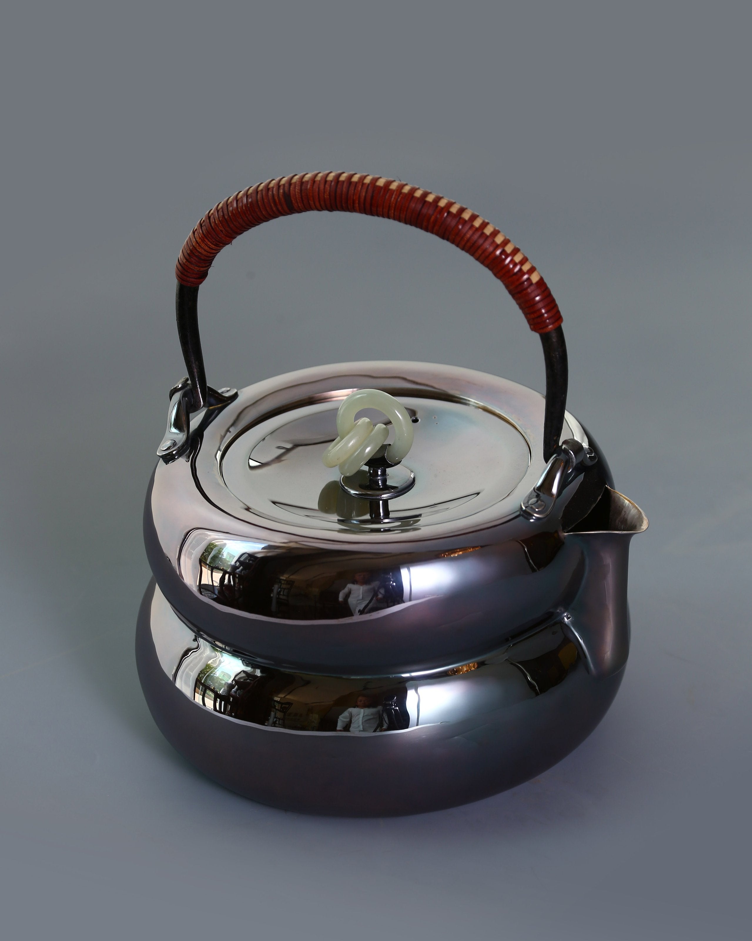 A pure silver gourd mouth produces a pure silver pot