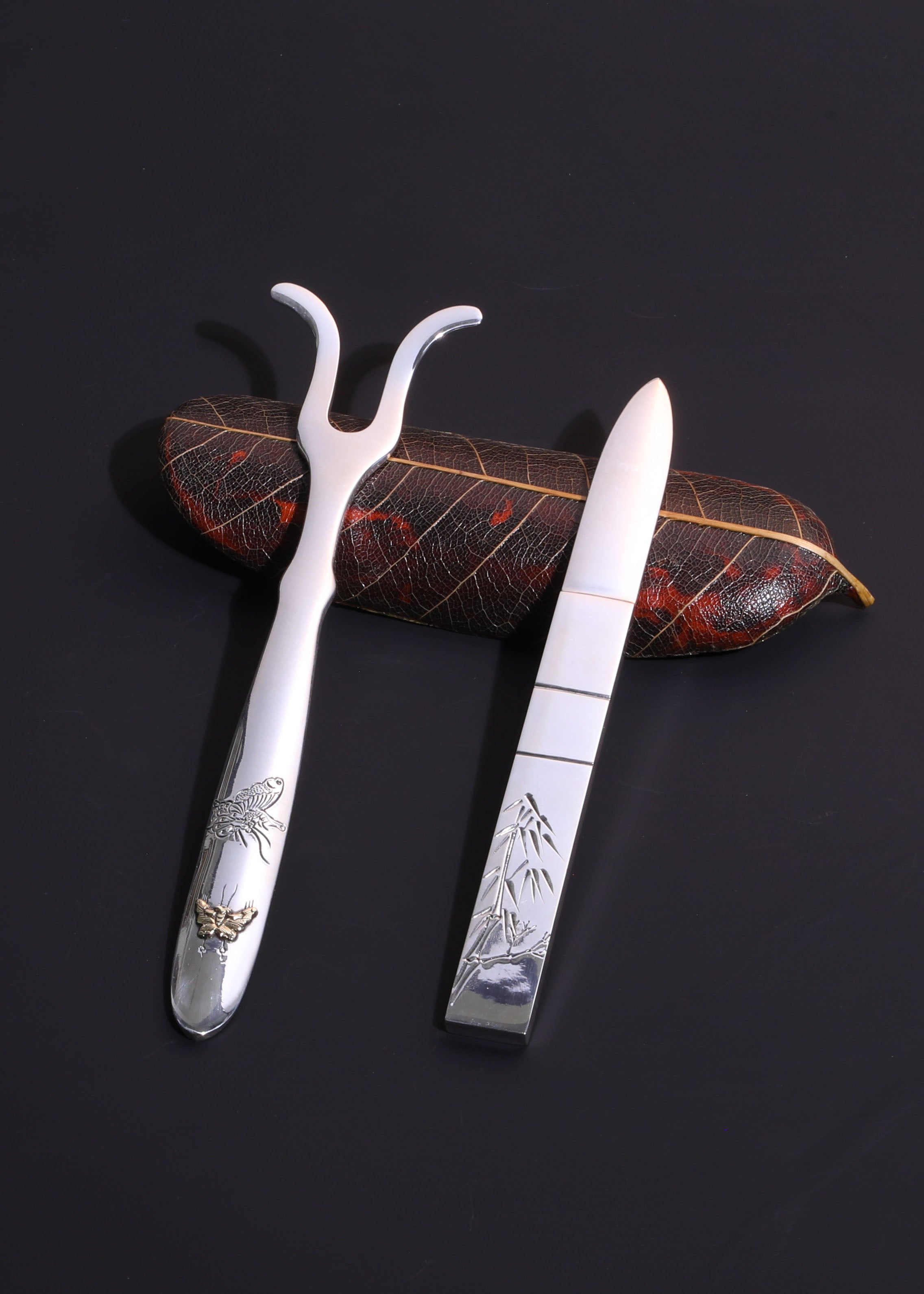 Sterling silver engraved tea knife | Tea pick