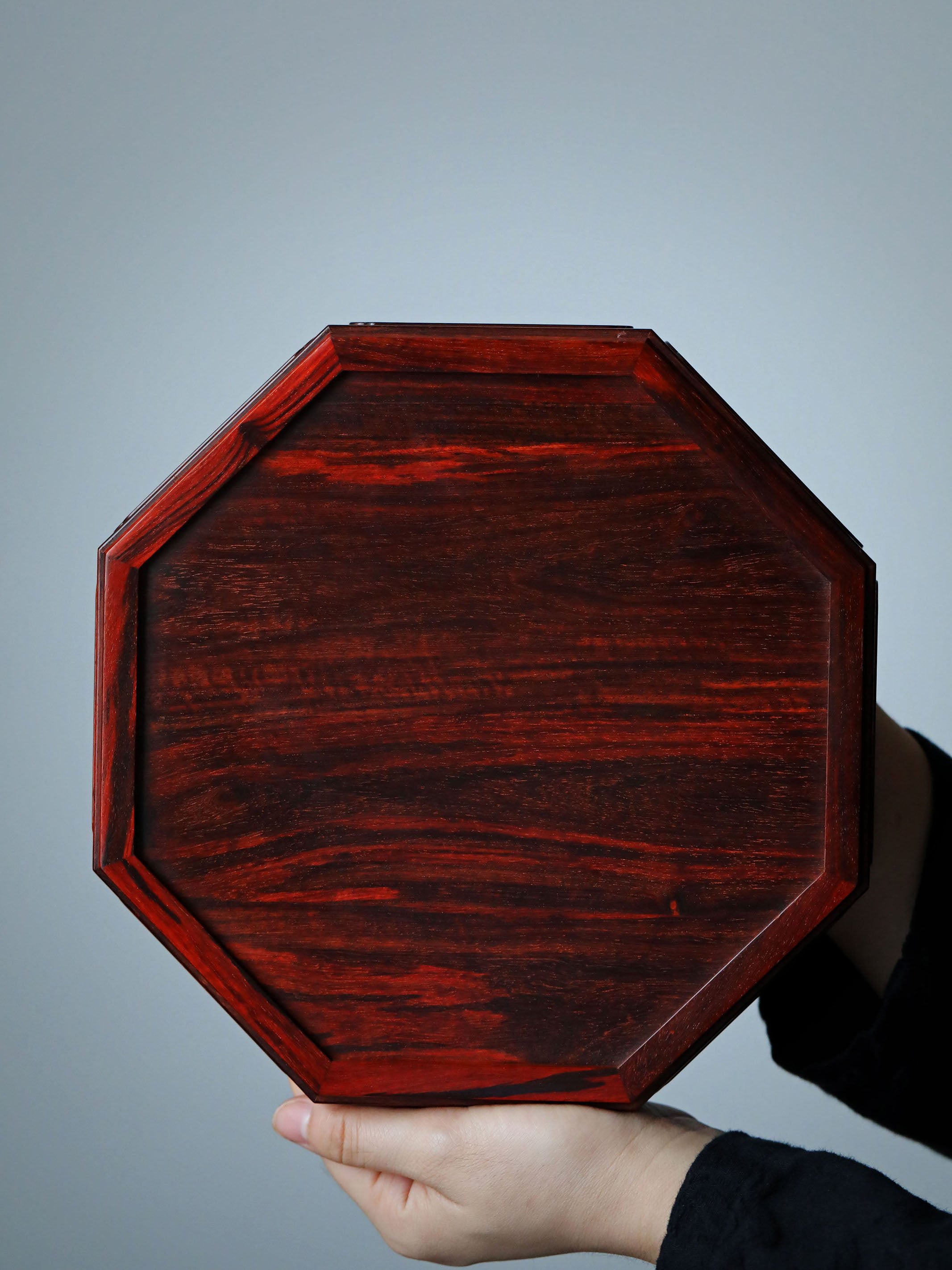 Small-leaf sandalwood octagonal tea tray