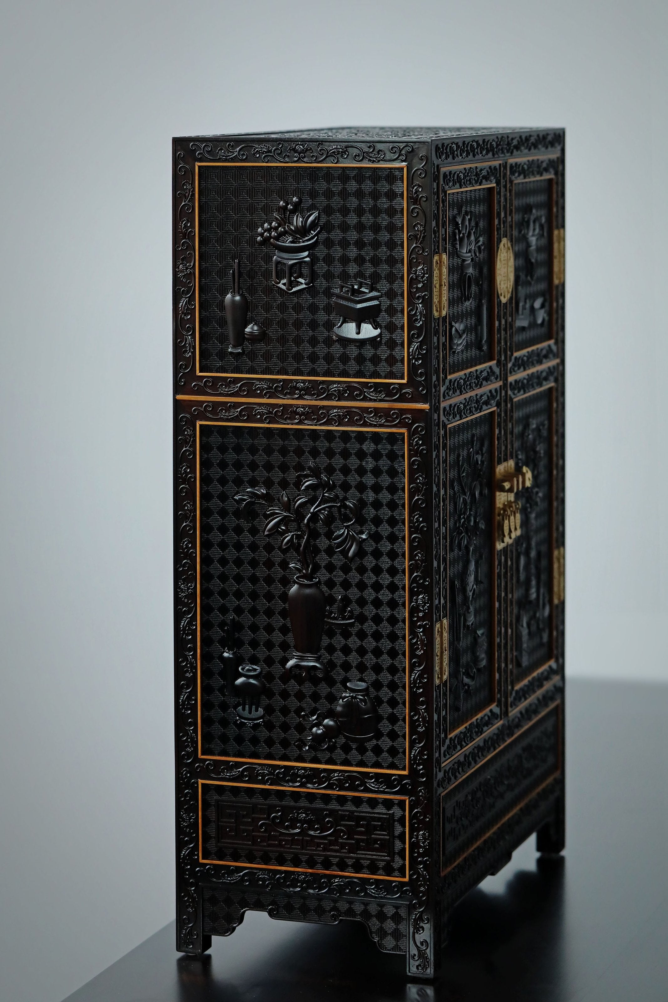 Purple sandalwood carved antique pattern table cabinet