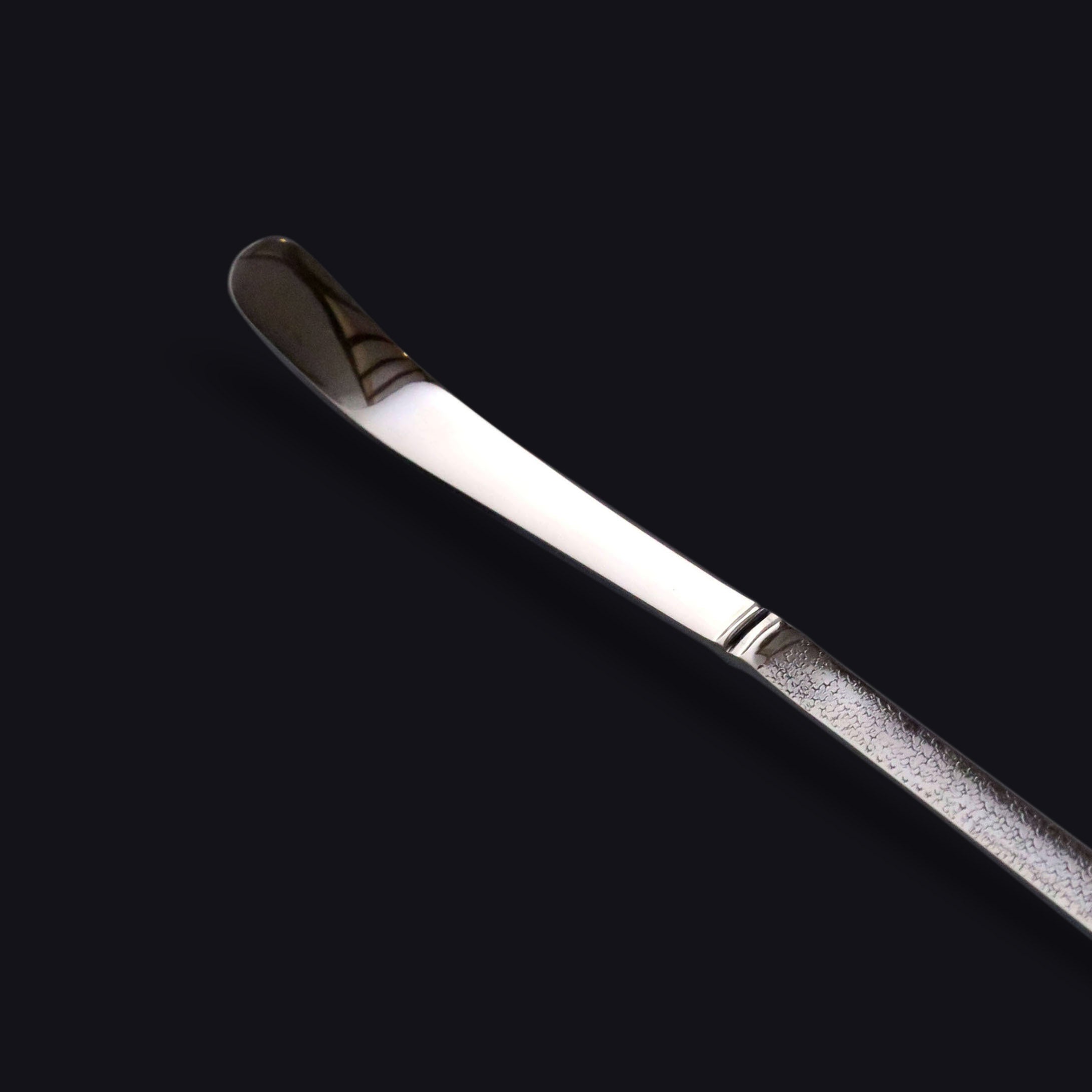 Grand Elegant Gentleman's Pure Silver Tea Scoop