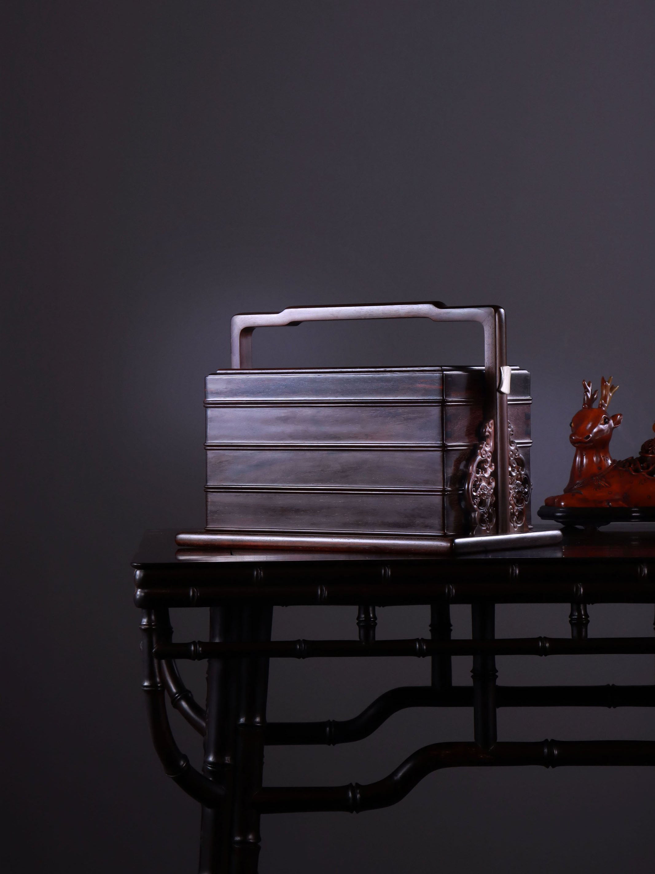 Grandeur Three-Layer Carrying Box