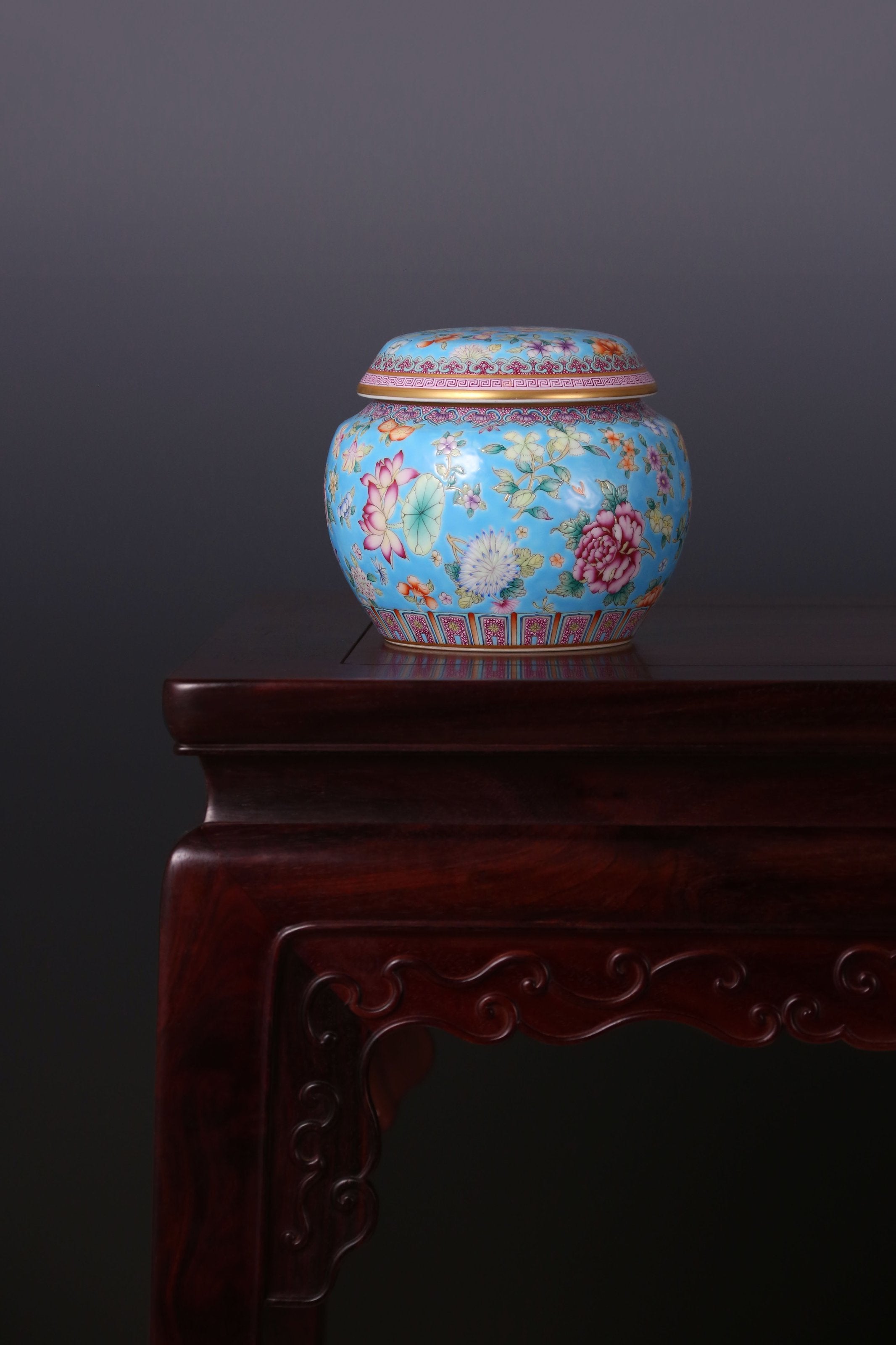 Dayazhai Enamel Floral Drum-Shaped Tea Canister