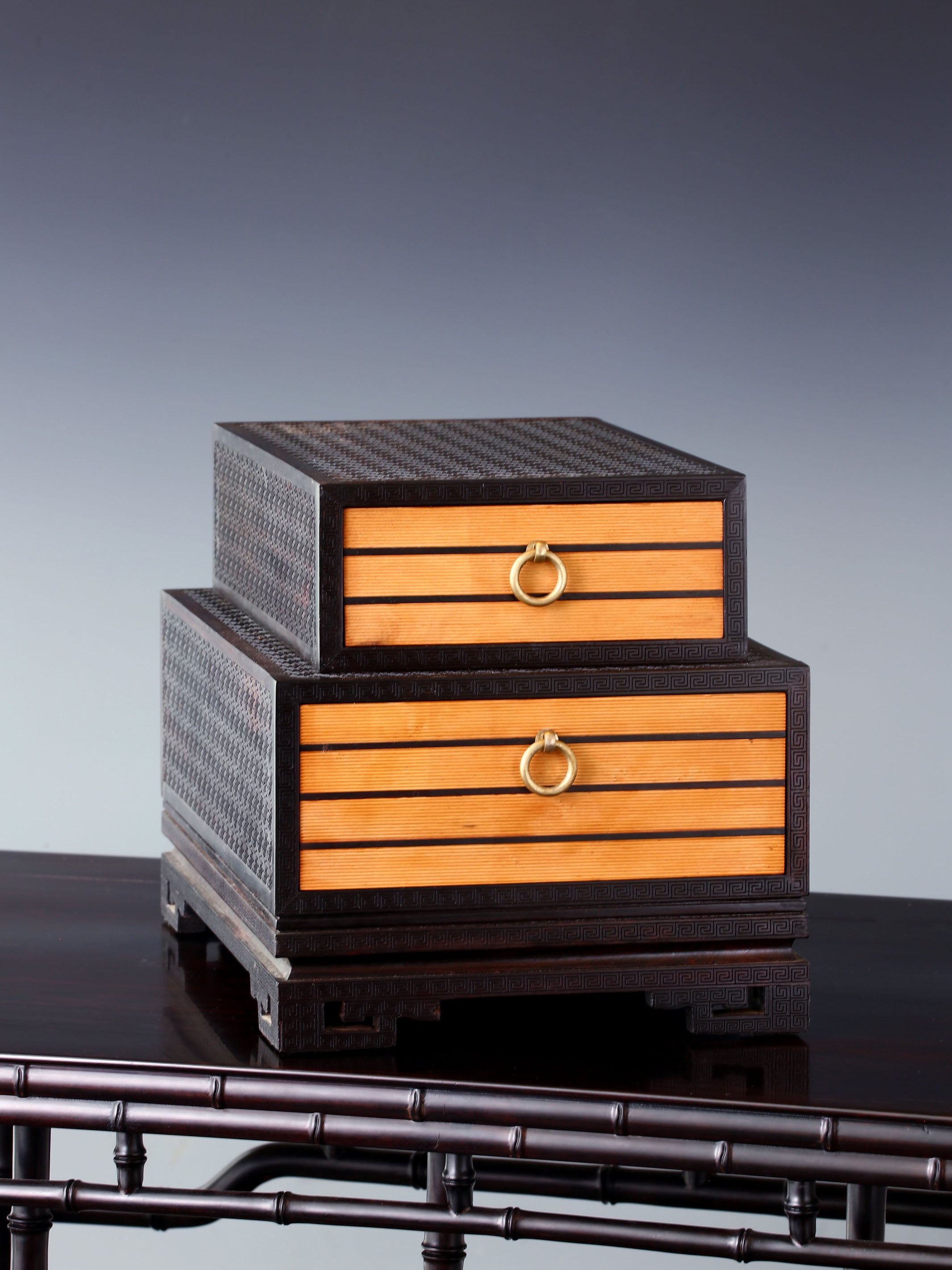 Large-leaf rosewood inlaid with boxwood scroll-shaped tea box