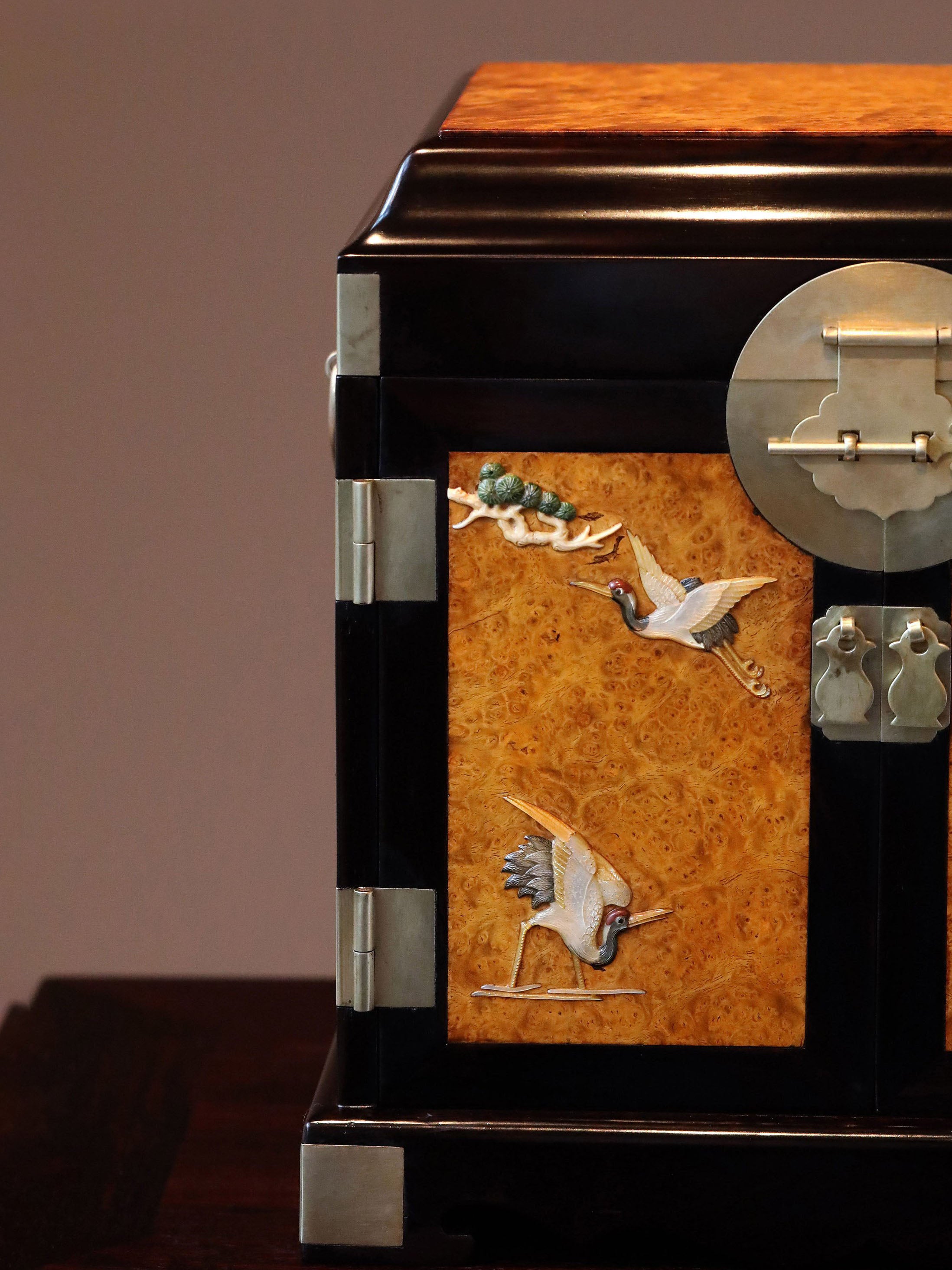 inlaid with pine and crane motifs, official leather box