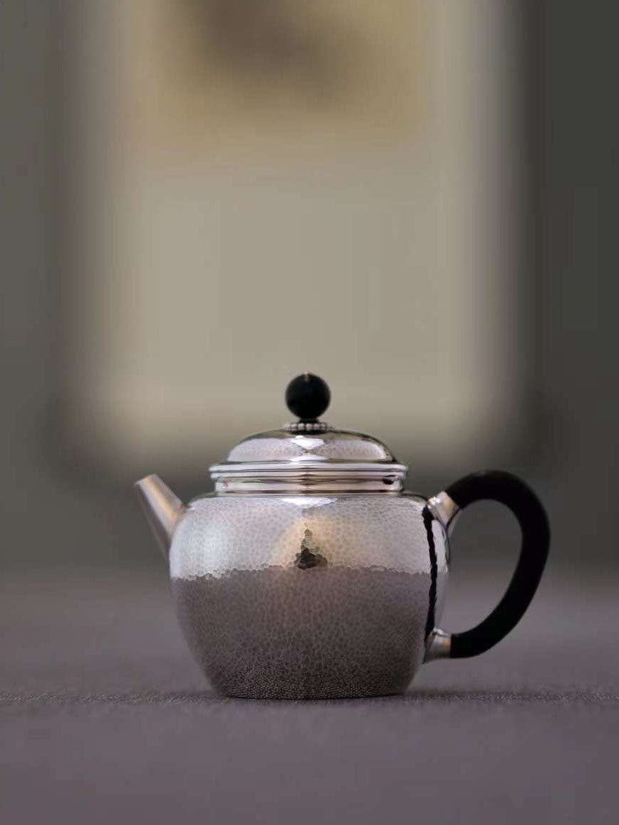 Do a pure silver teapot