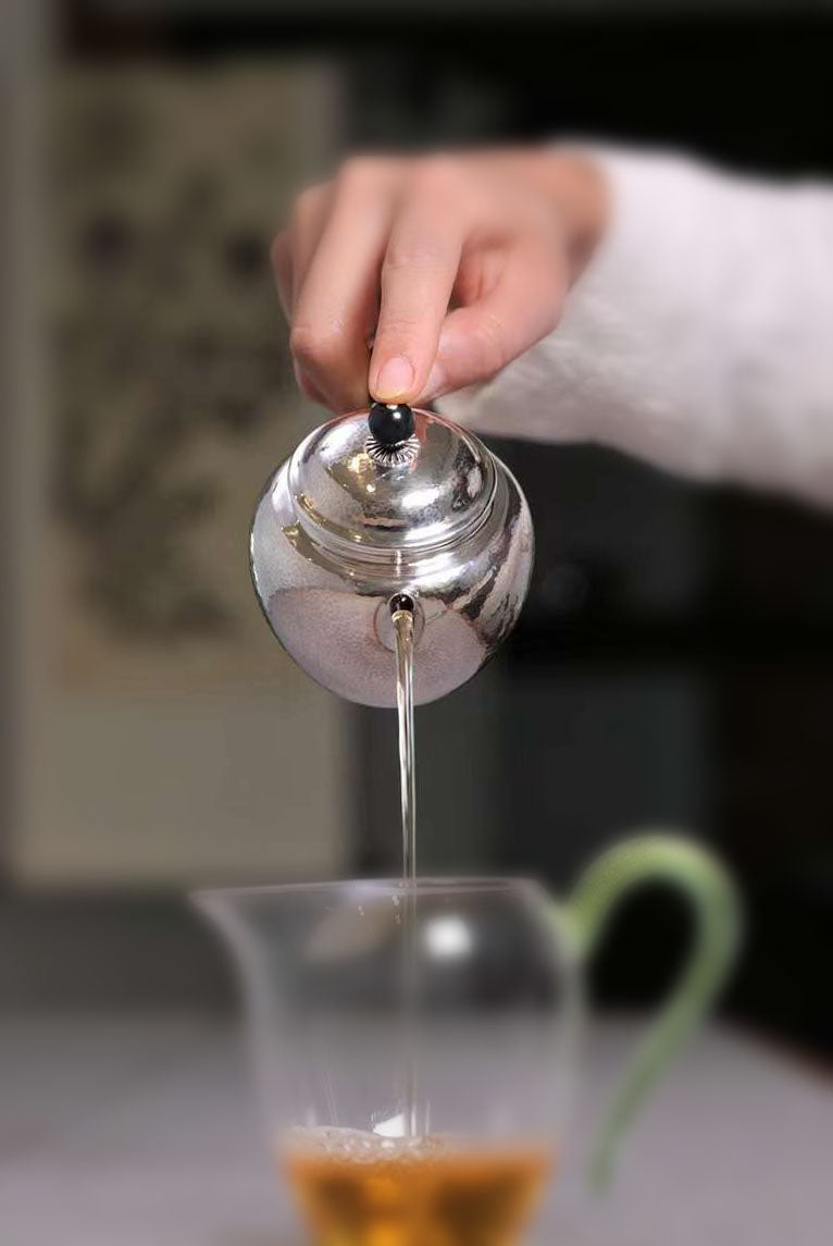 Do a pure silver teapot
