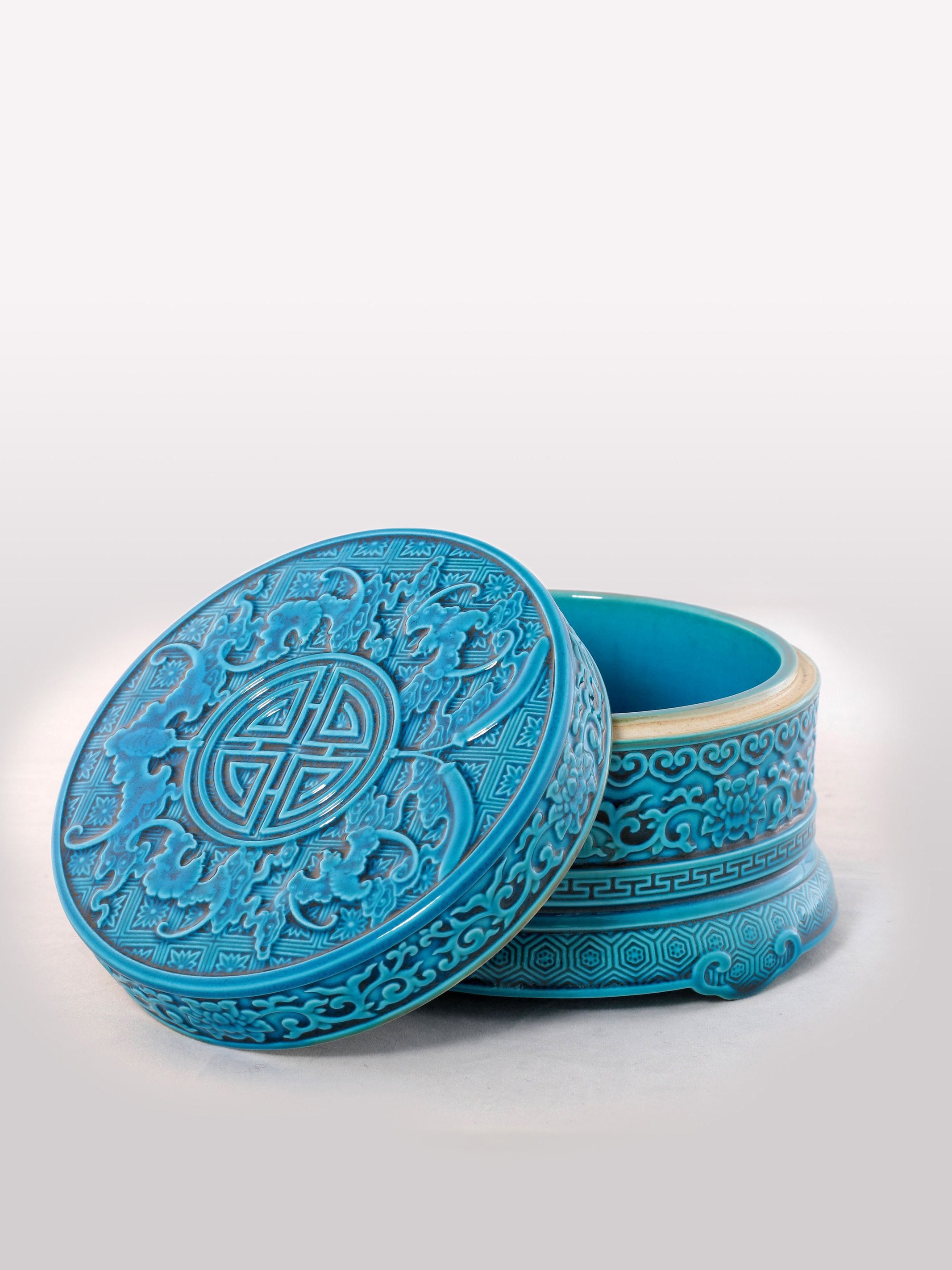 Fa Cui Wan Fu Seal Box