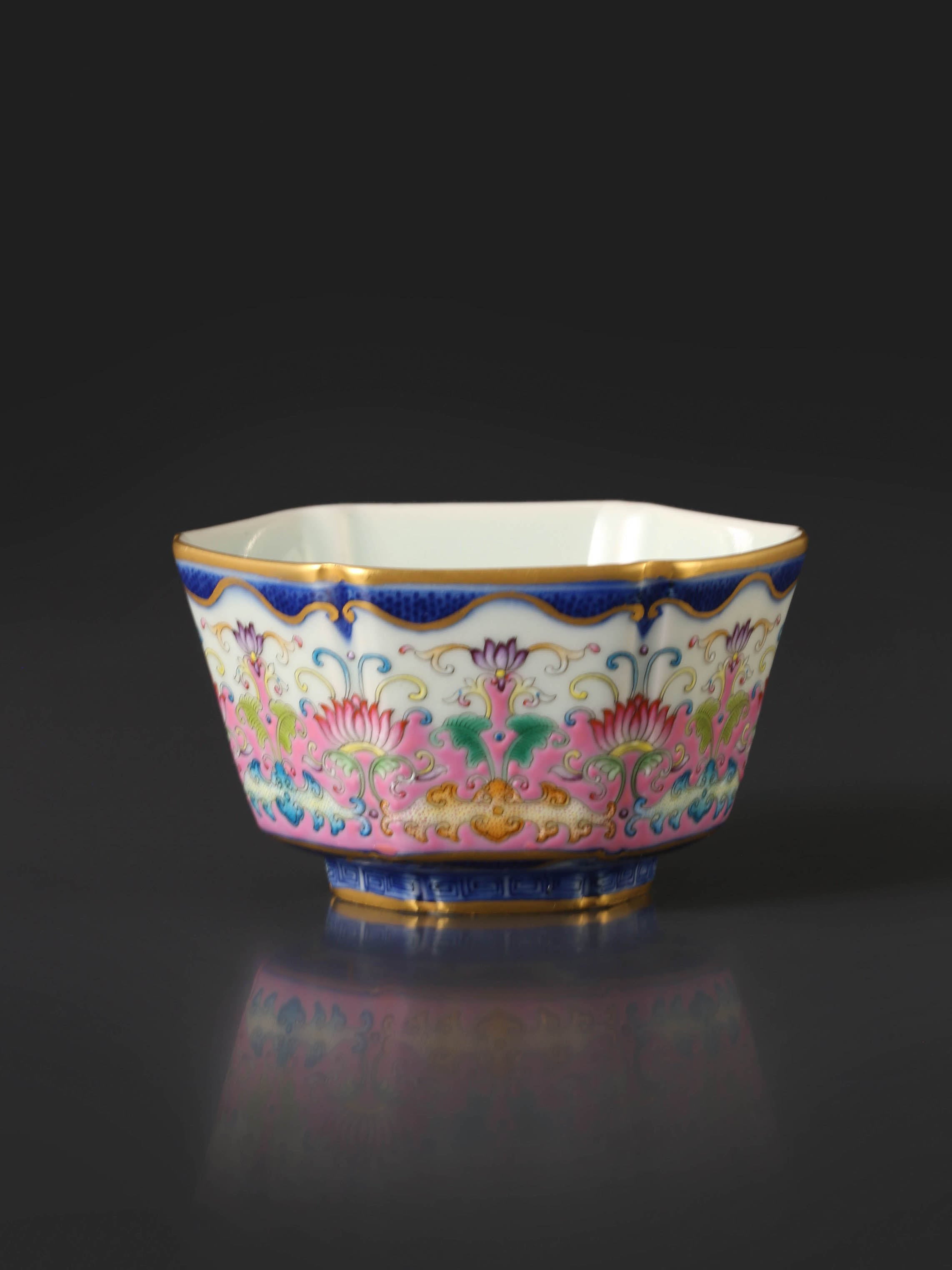 Dayazhai Enamel Auspicious Six-Sided Cup