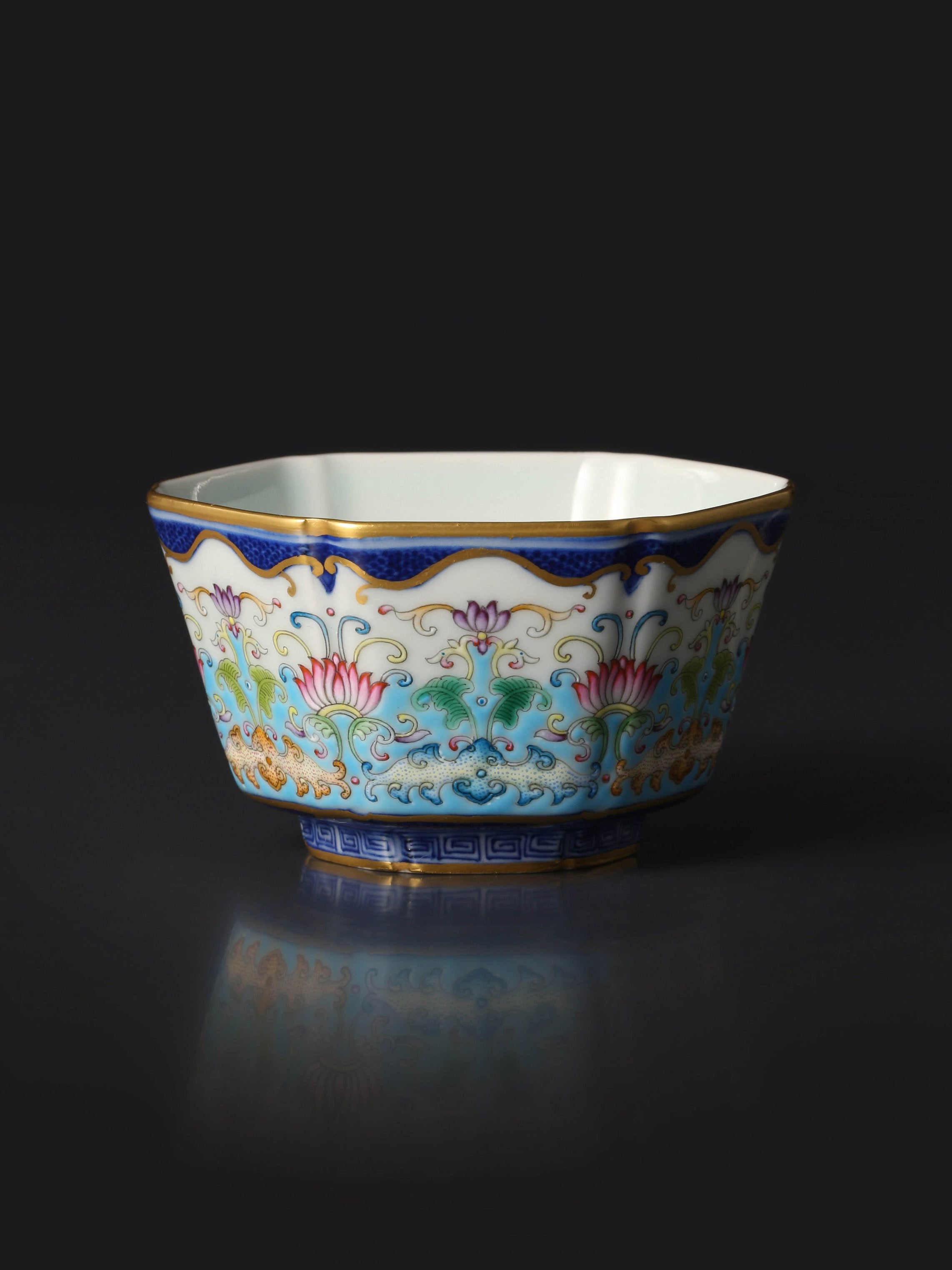 Dayazhai Enamel Auspicious Six-Sided Cup