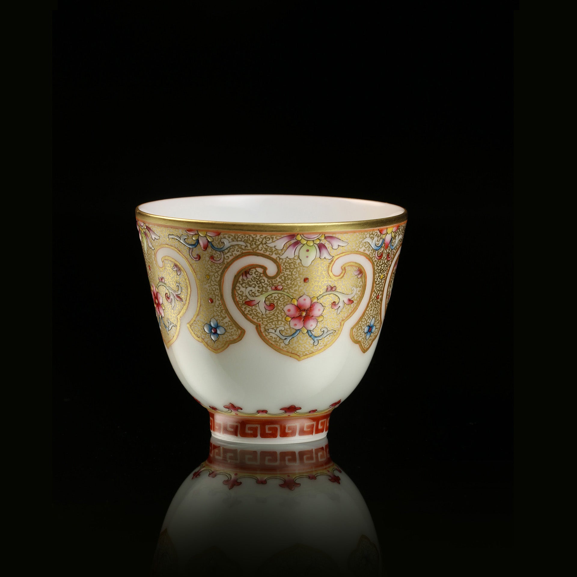 Dayazhai Enamel Scroll Ruyi Pattern Tea Set